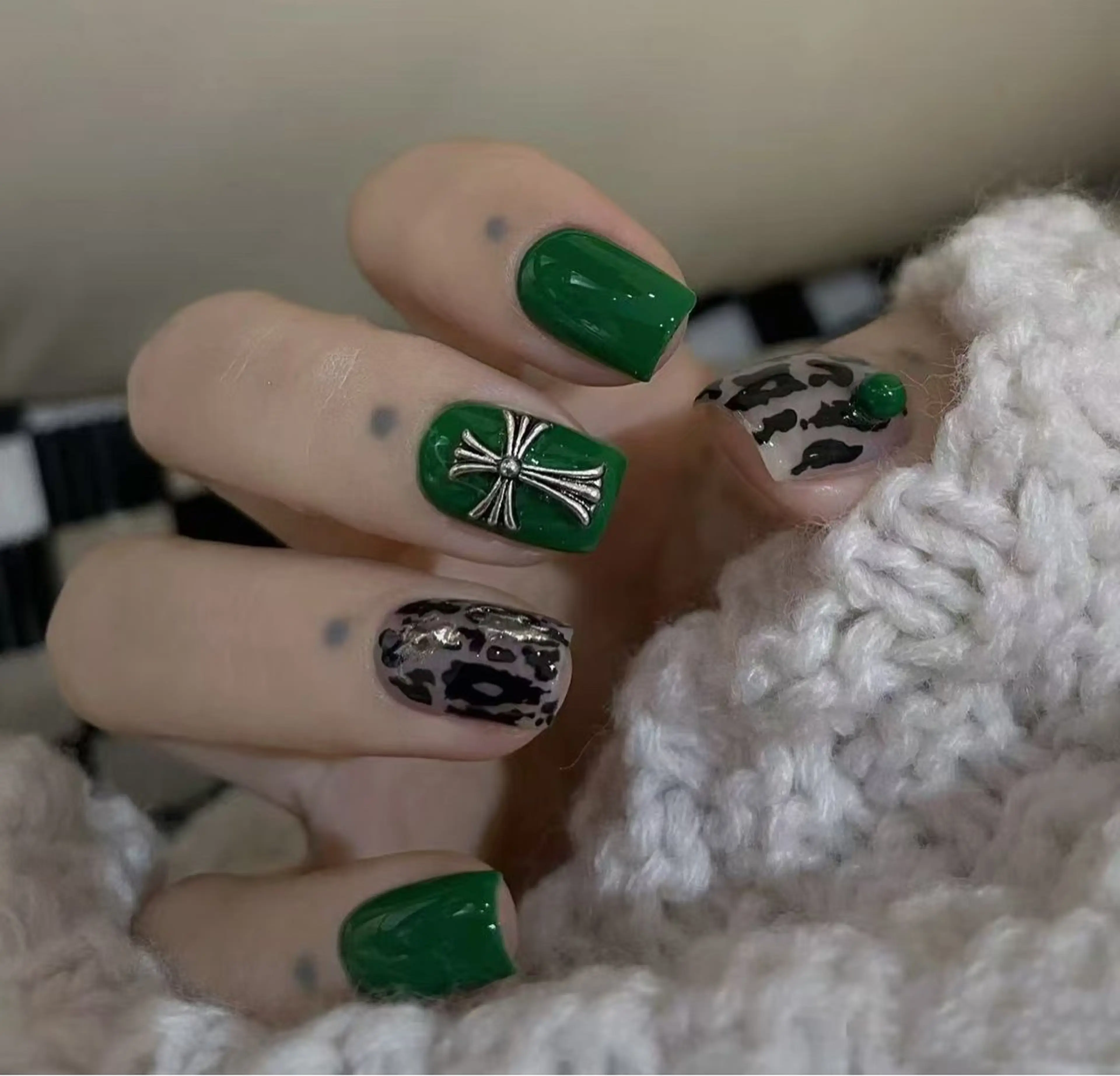 ネイル オーロラネイル フラワーネイル フットネイル フレンチネイル ジェルネイル BabyYouMi ねねのネイルデザイン