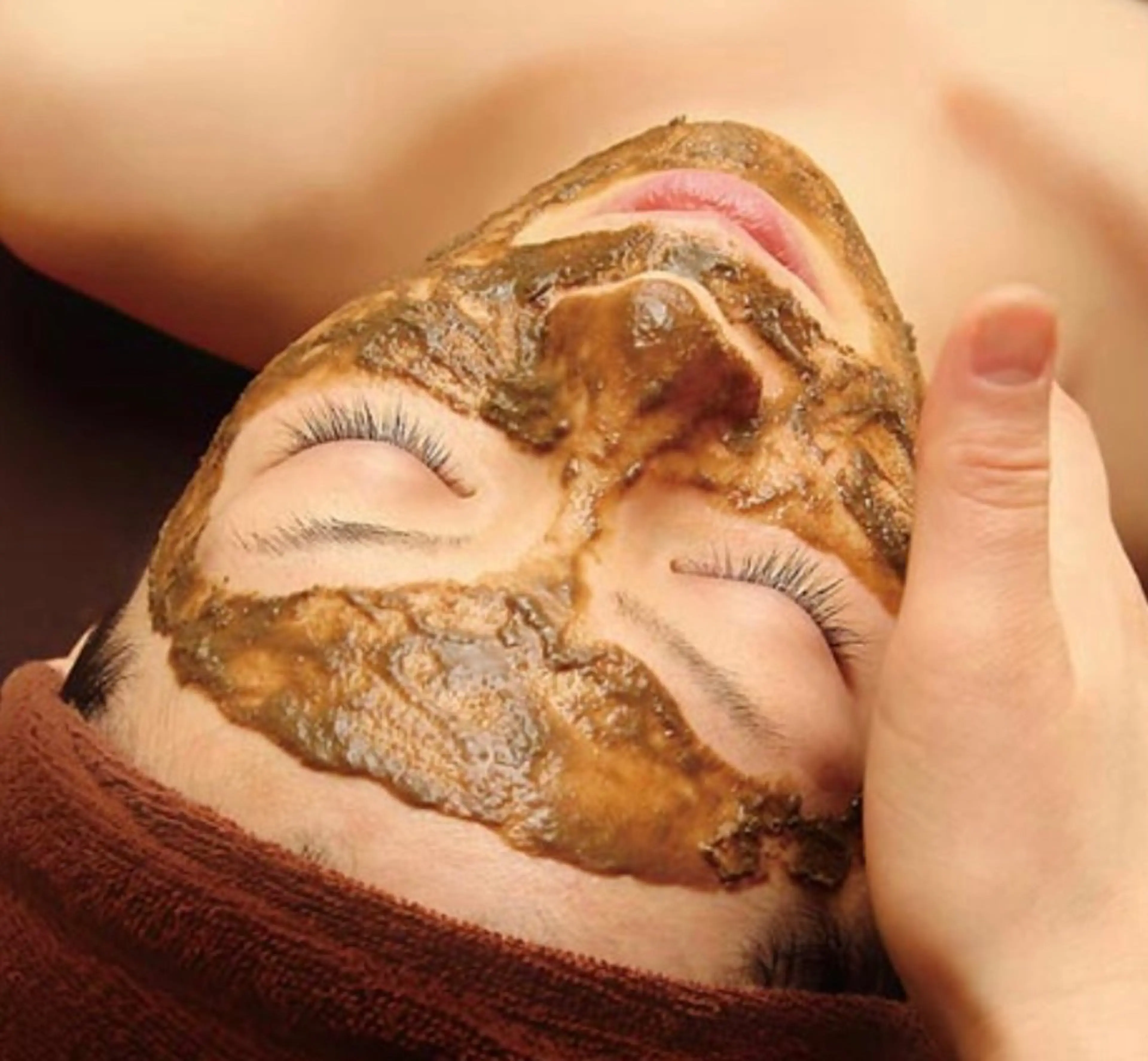 憧れの陶器肌✨即透明感UP✨ハーブピーリング🌿ダウンタイム無しの写真