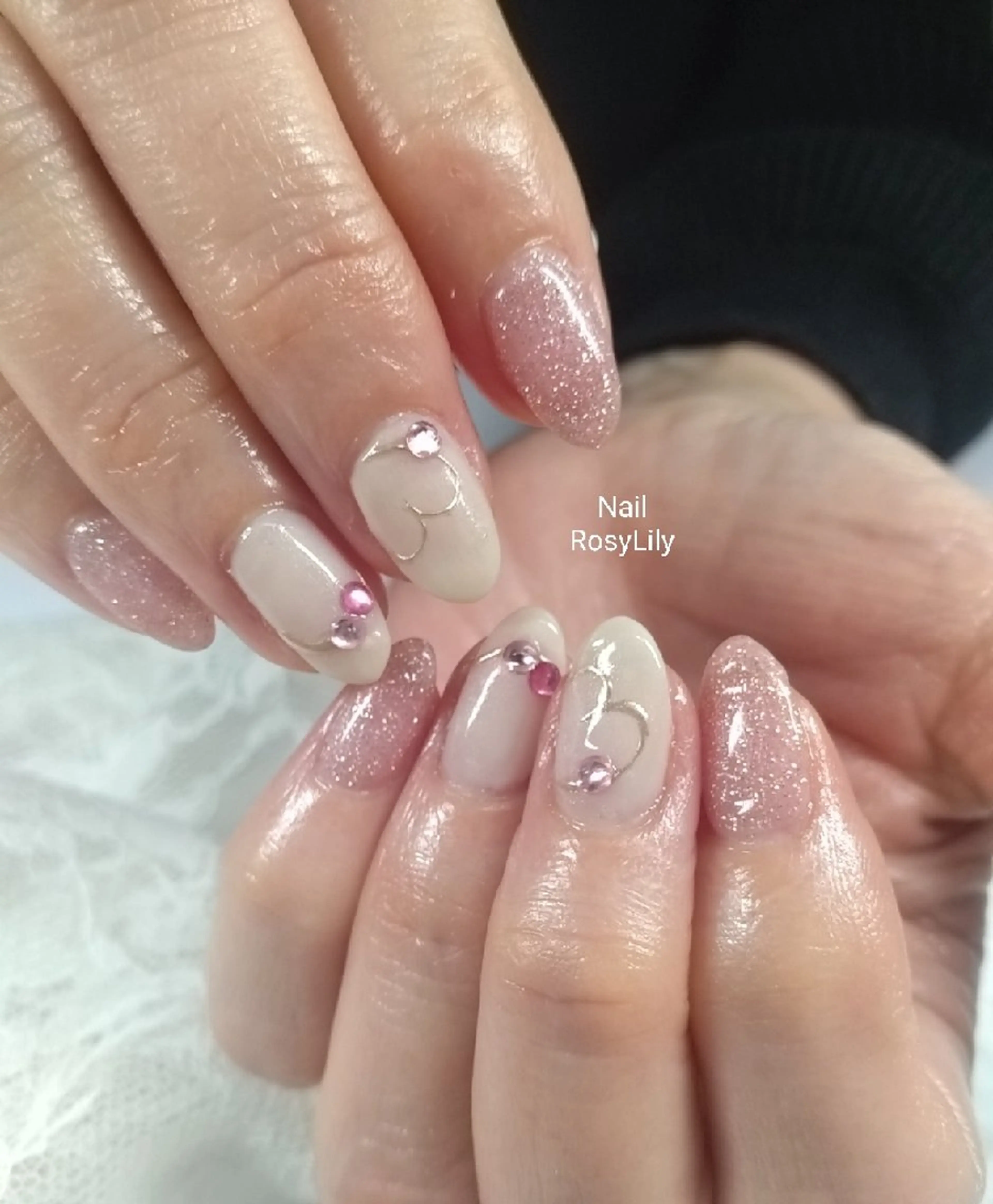 ネイル ハート 持ち込み バレンタイン プライベートサロン RosyLily所属・プライベートサロン Rosy Lilyのネイルデザイン