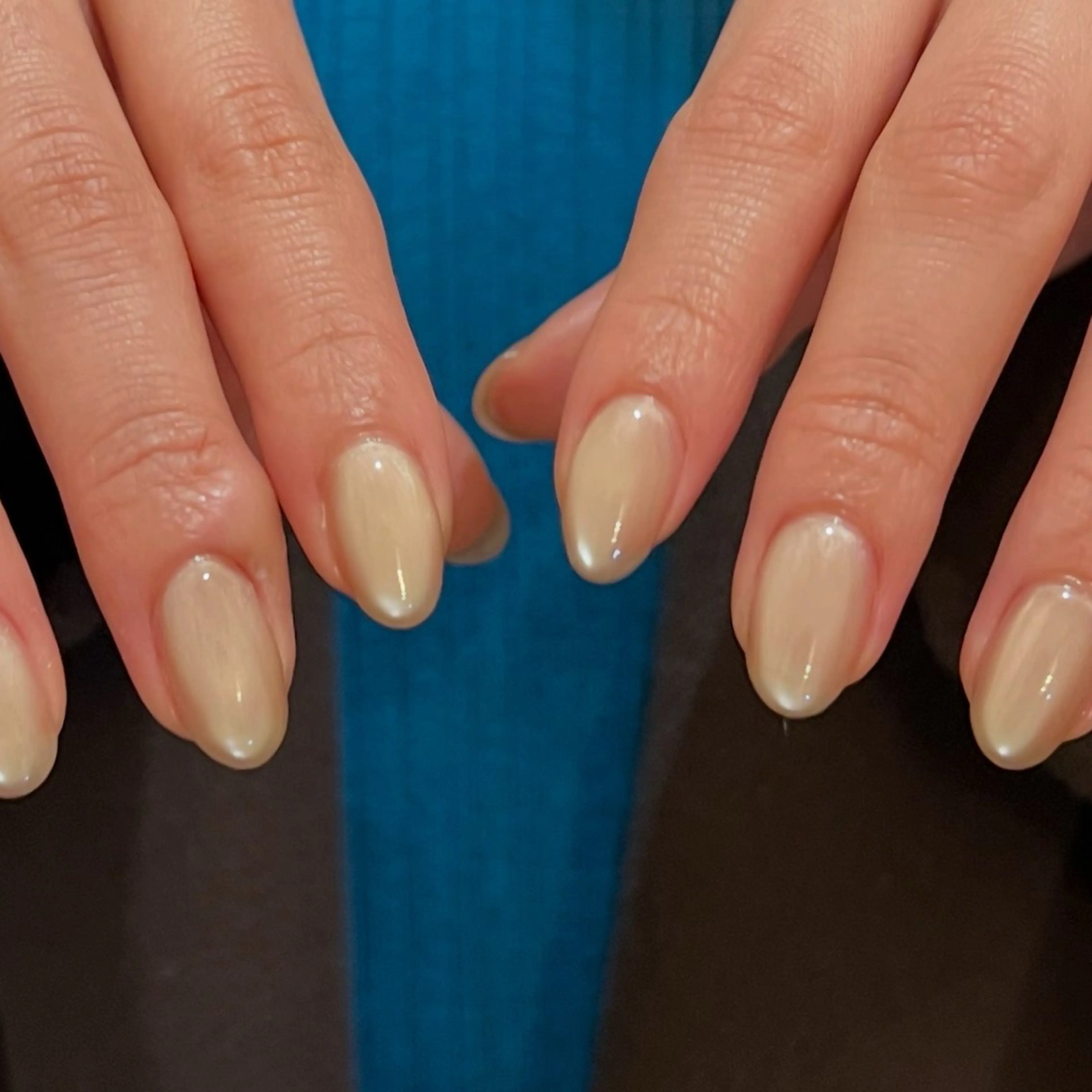 ネイル マグネットネイル urun eriのネイルデザイン