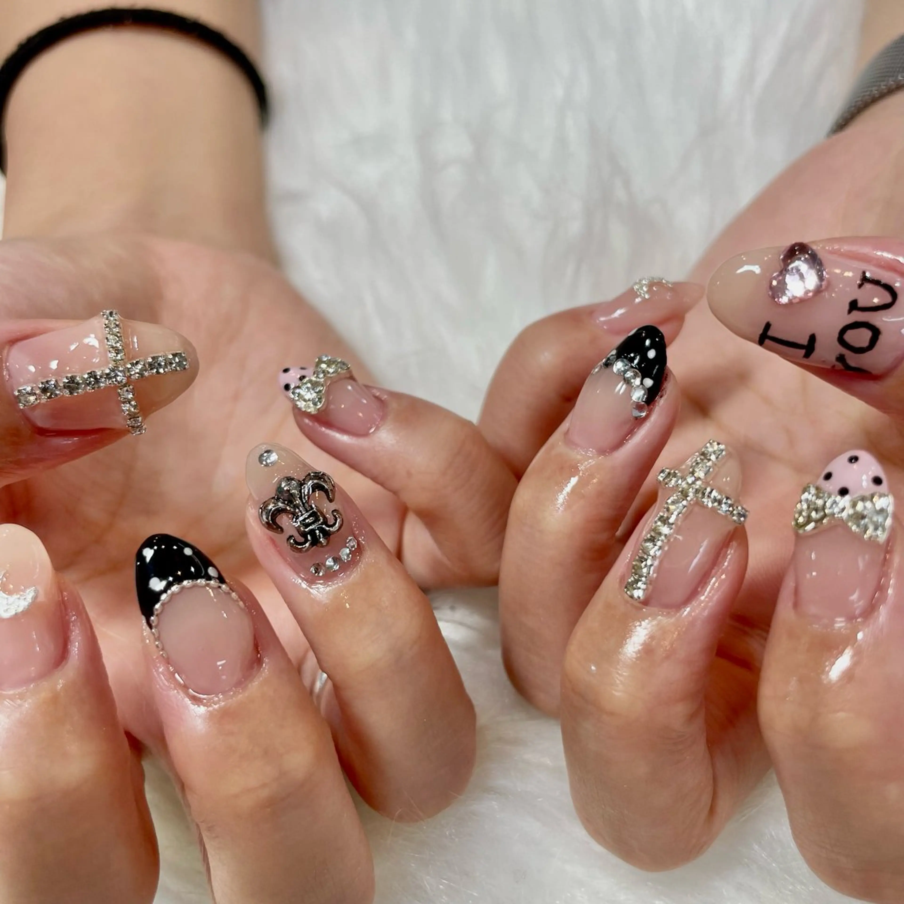 パーツゴテゴテ✭画像似合わせクーポン 【オフあり⭕️】の写真