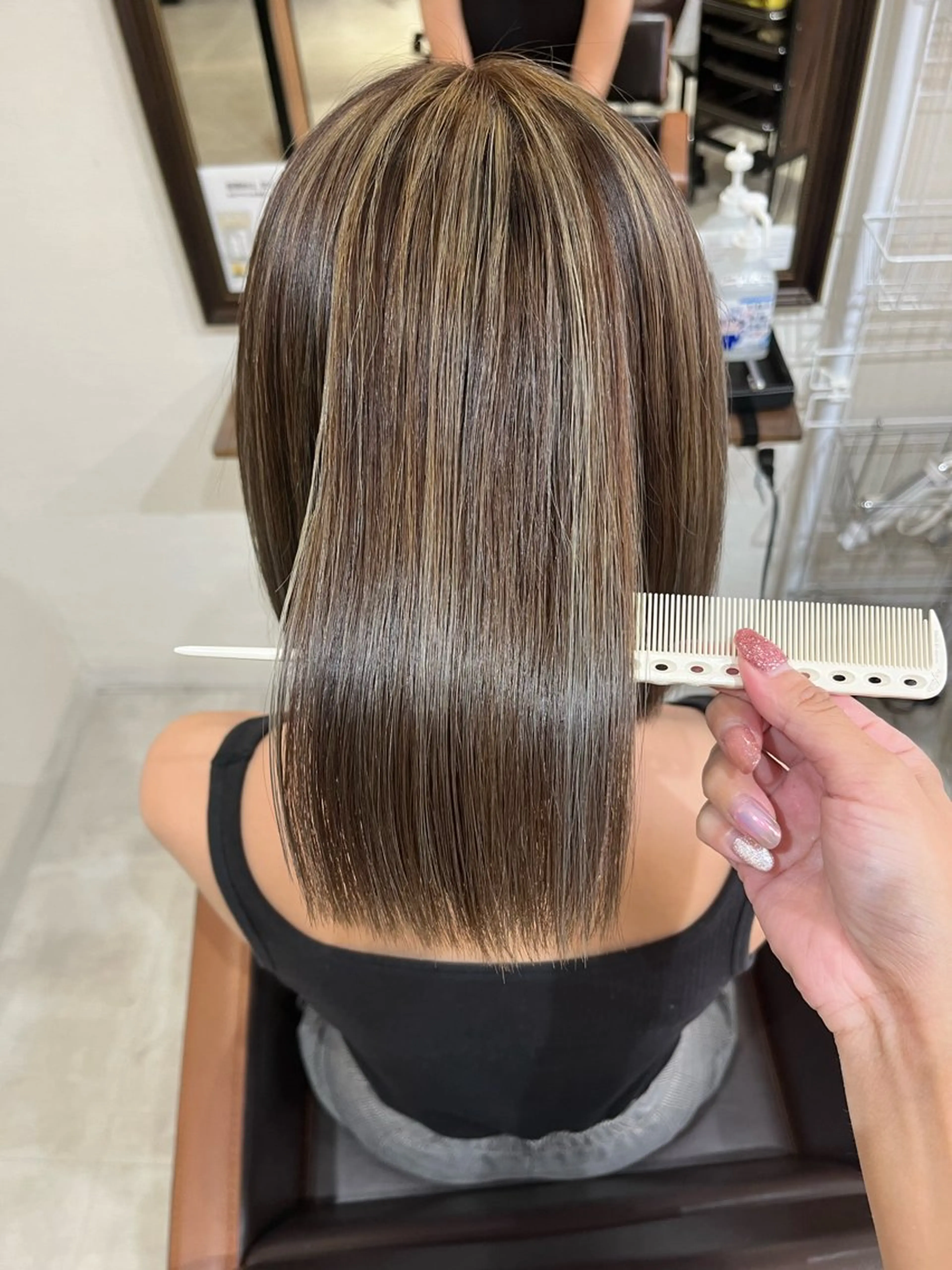 セミロング ハイライト ✨️💎山口 真依💎✨️のヘアスタイル