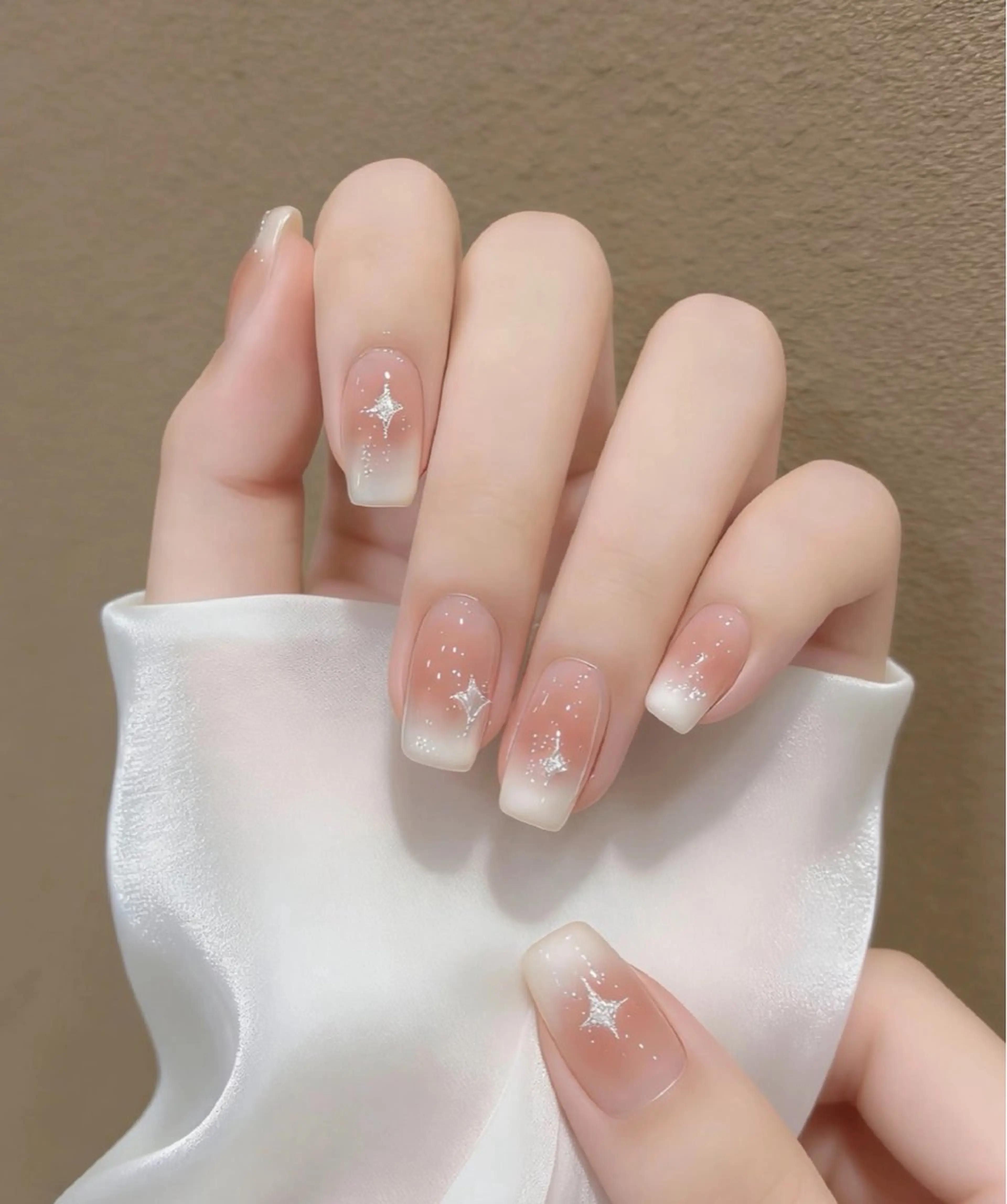 ネイル ETELUNA Nail 銀座店【パラジェル/フィルイン/チップスカルプ/マグネット/ニュアンス】所属・周 テイのネイルデザイン