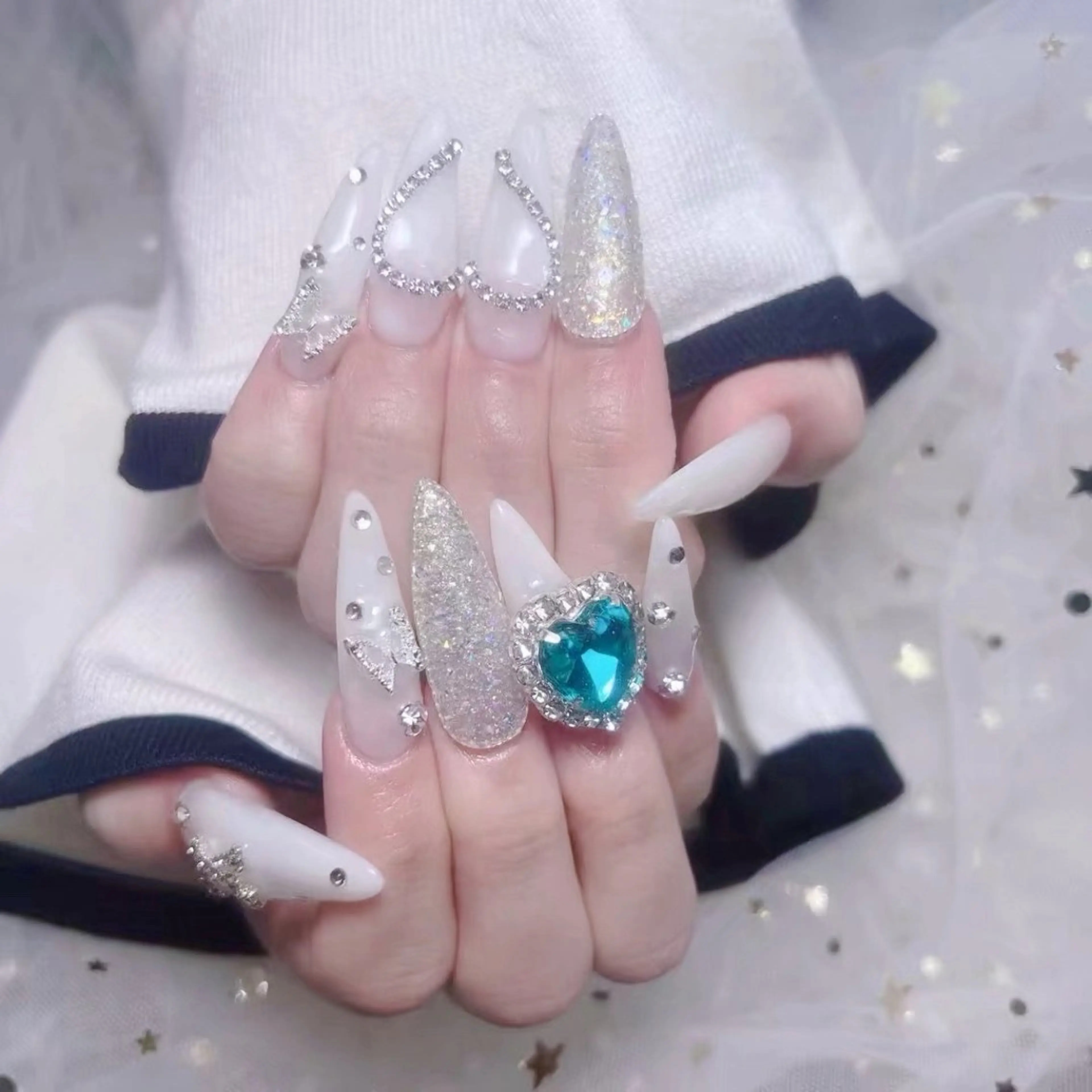 ネイル ハート 韓国ネイル 夏ネイル ワンホンネイル ハンドネイル Melody Nail所属・Melody  3D/スカルプ専門店のネイルデザイン