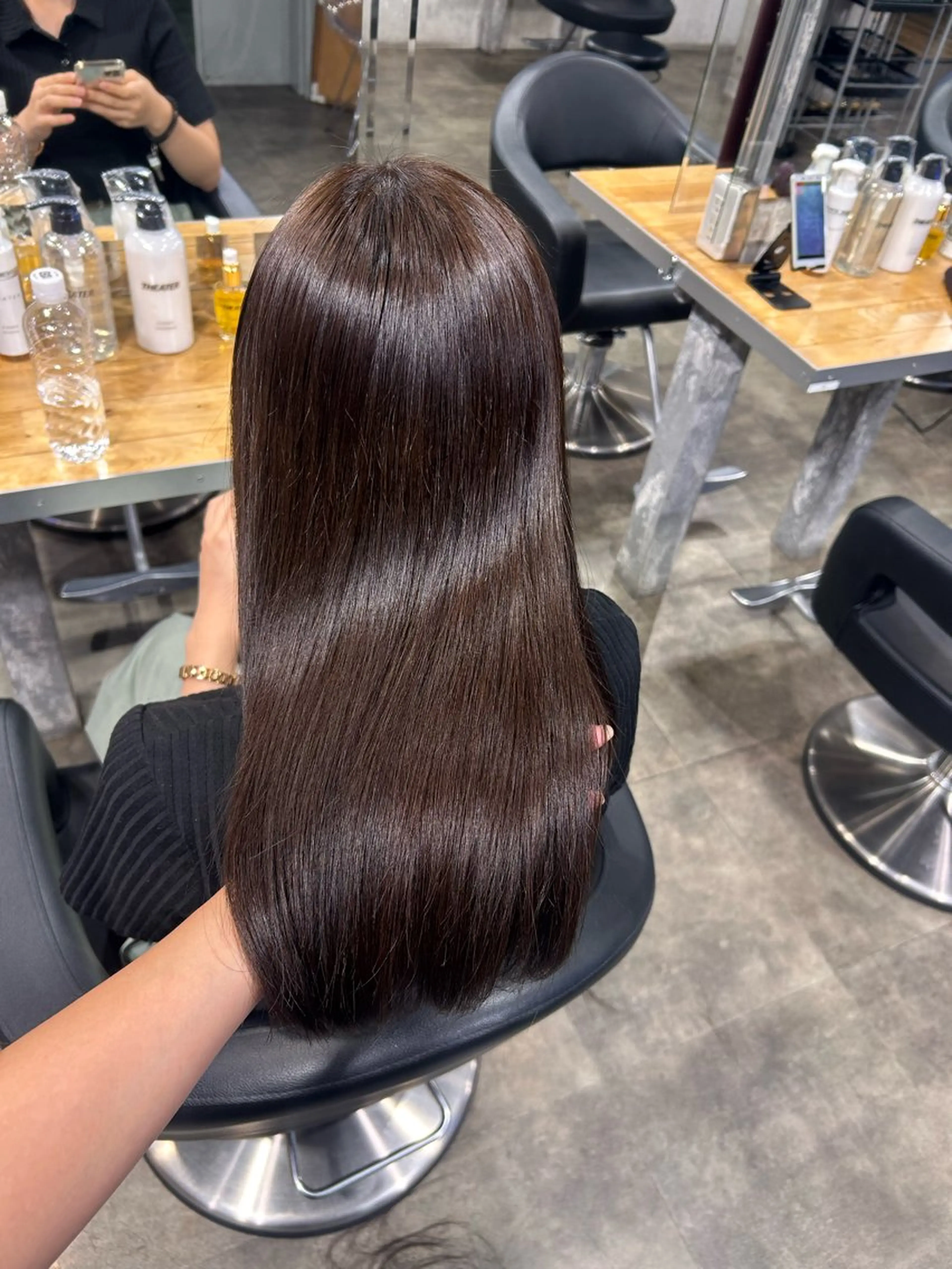 【🤍期間限定🤍】トレンドレイヤーカット➕さら艶ストレートを叶える縮毛矯正➕炭酸泉➕オリジナルトリートメント🤍の写真