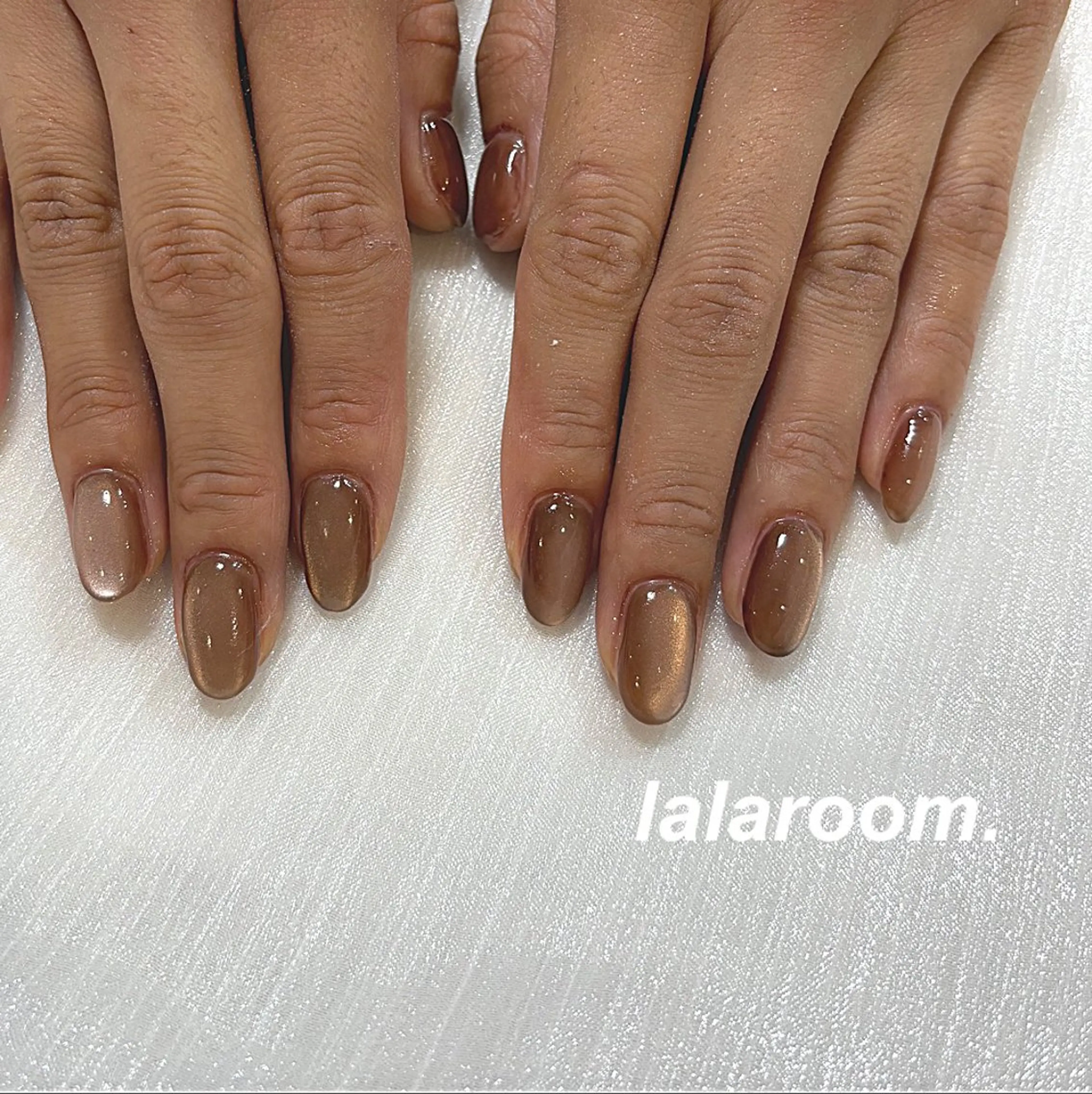 ネイル キラキラネイル マグネットネイル オフィスネイル ワンカラーネイル シンプルネイル ハンドネイル lalaroom. nailsalon航空公園店所属・lala room.のネイルデザイン