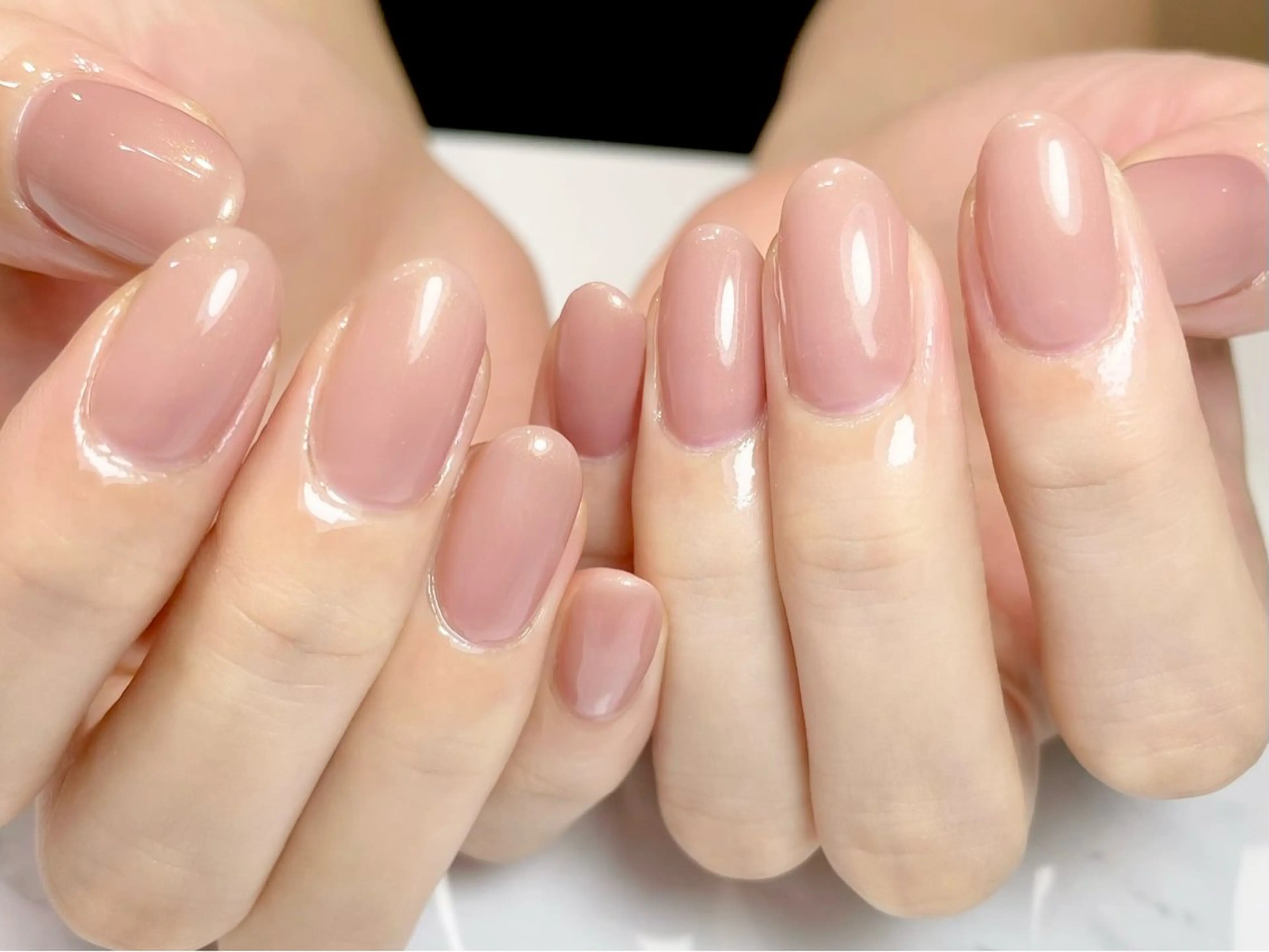 ネイル オーロラネイル ジェルネイル ニュアンスネイル オフィスネイル シンプルネイル ネイルサロン パールのネイルデザイン