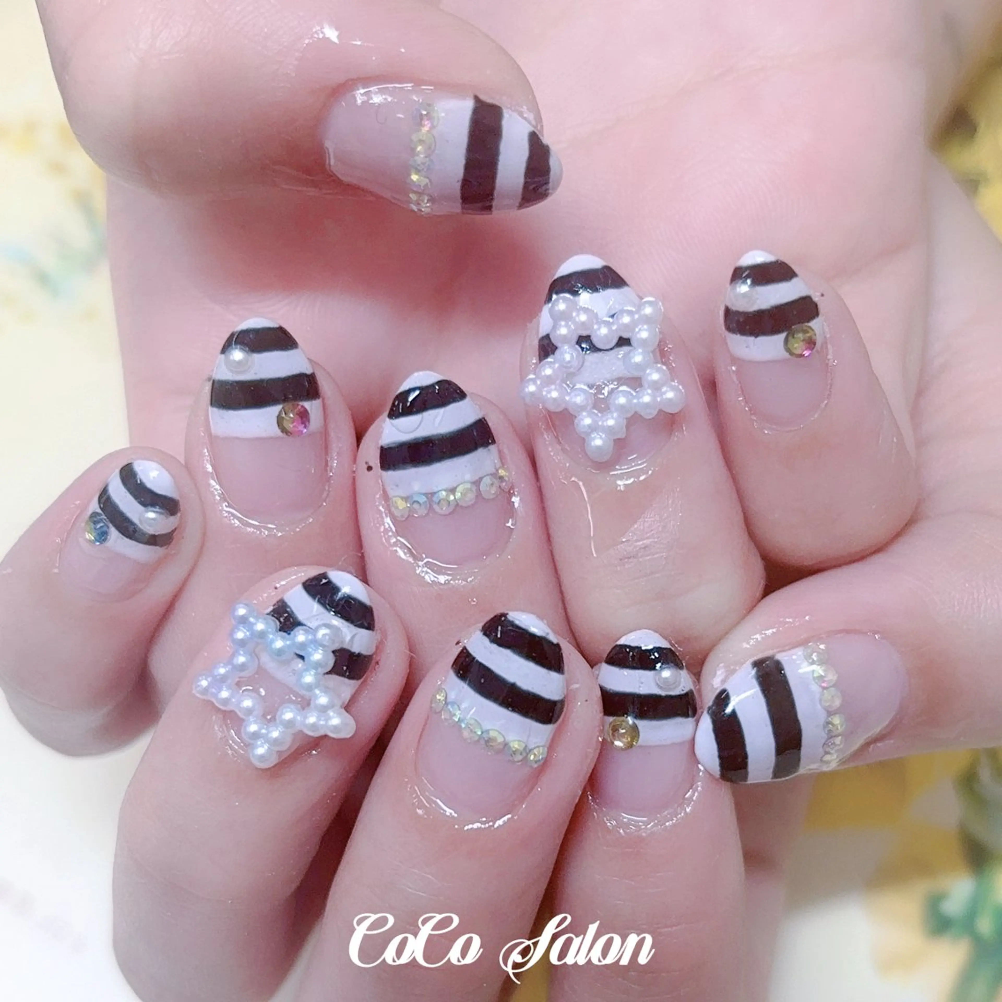 ネイル ボーダー フレンチネイル ハンドネイル CoCoSalon ネイル/まつ毛予約のネイルデザイン