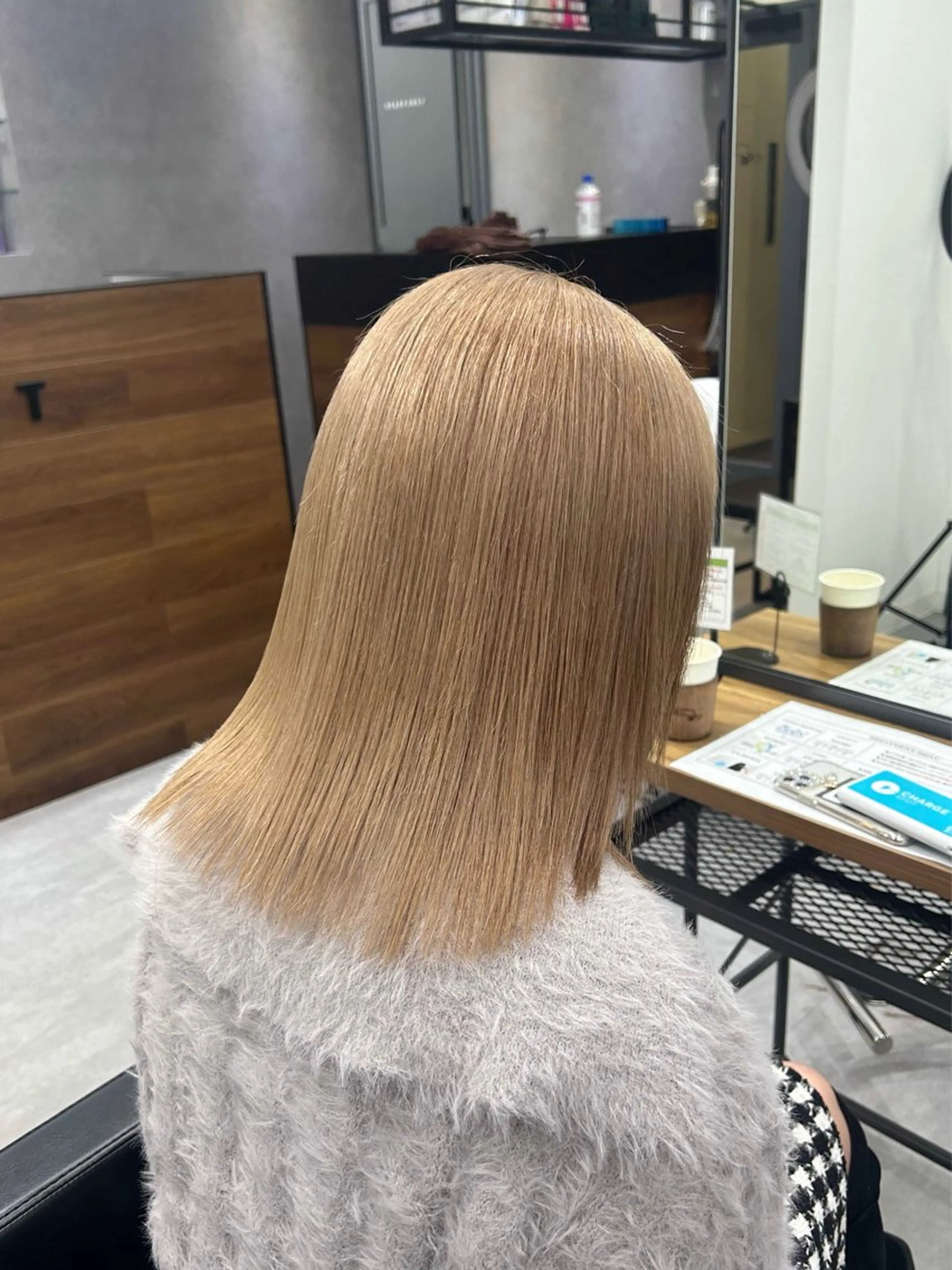 【🧡おすすめ】髪質改善ダブルカラー(ブリーチ１回＋カラー)＋内部補修トリートメント✨の写真