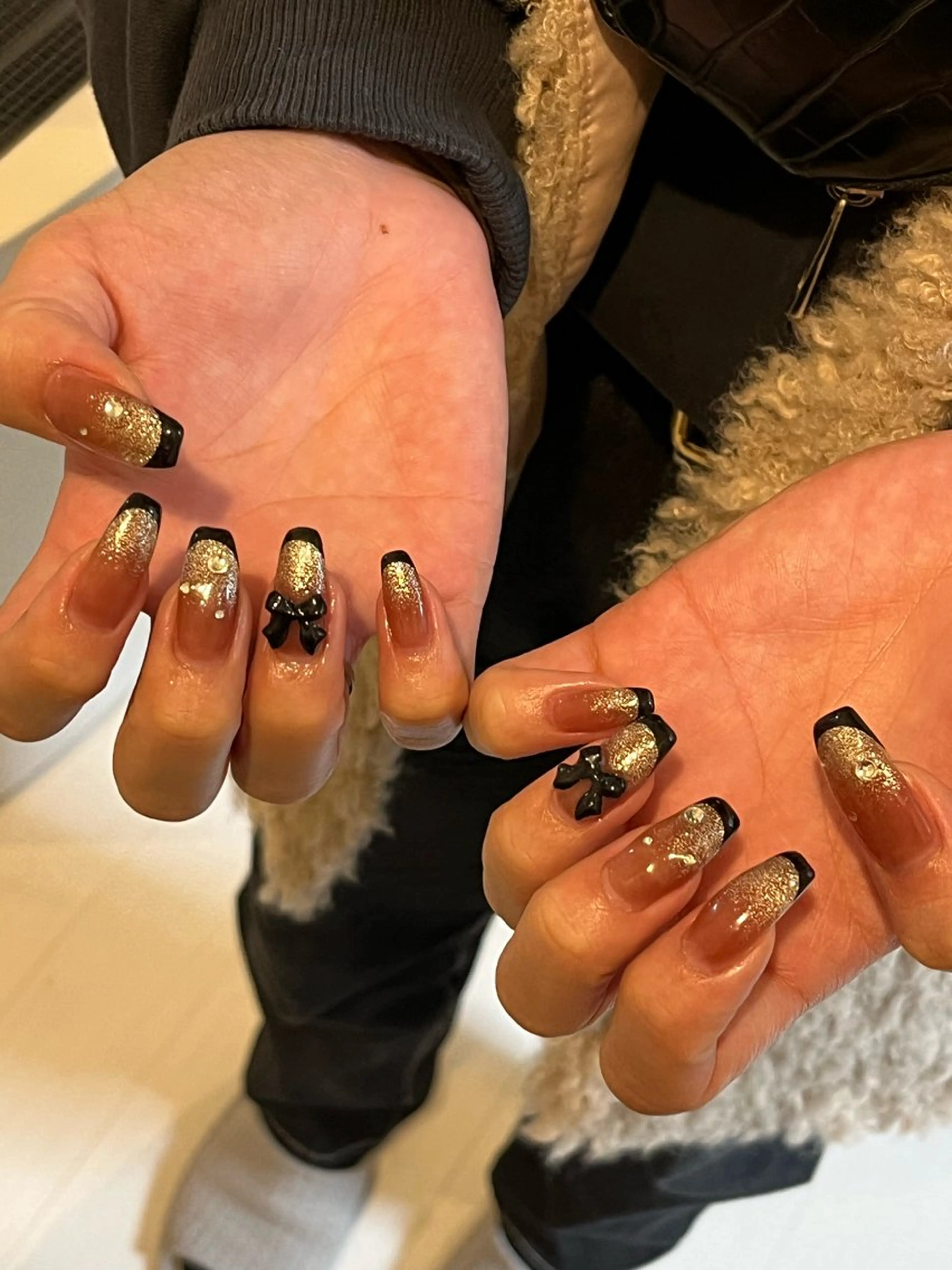 ハンドジェルネイル➕スカルプ10本（アート•ストーン10粒込み)※オフありの写真