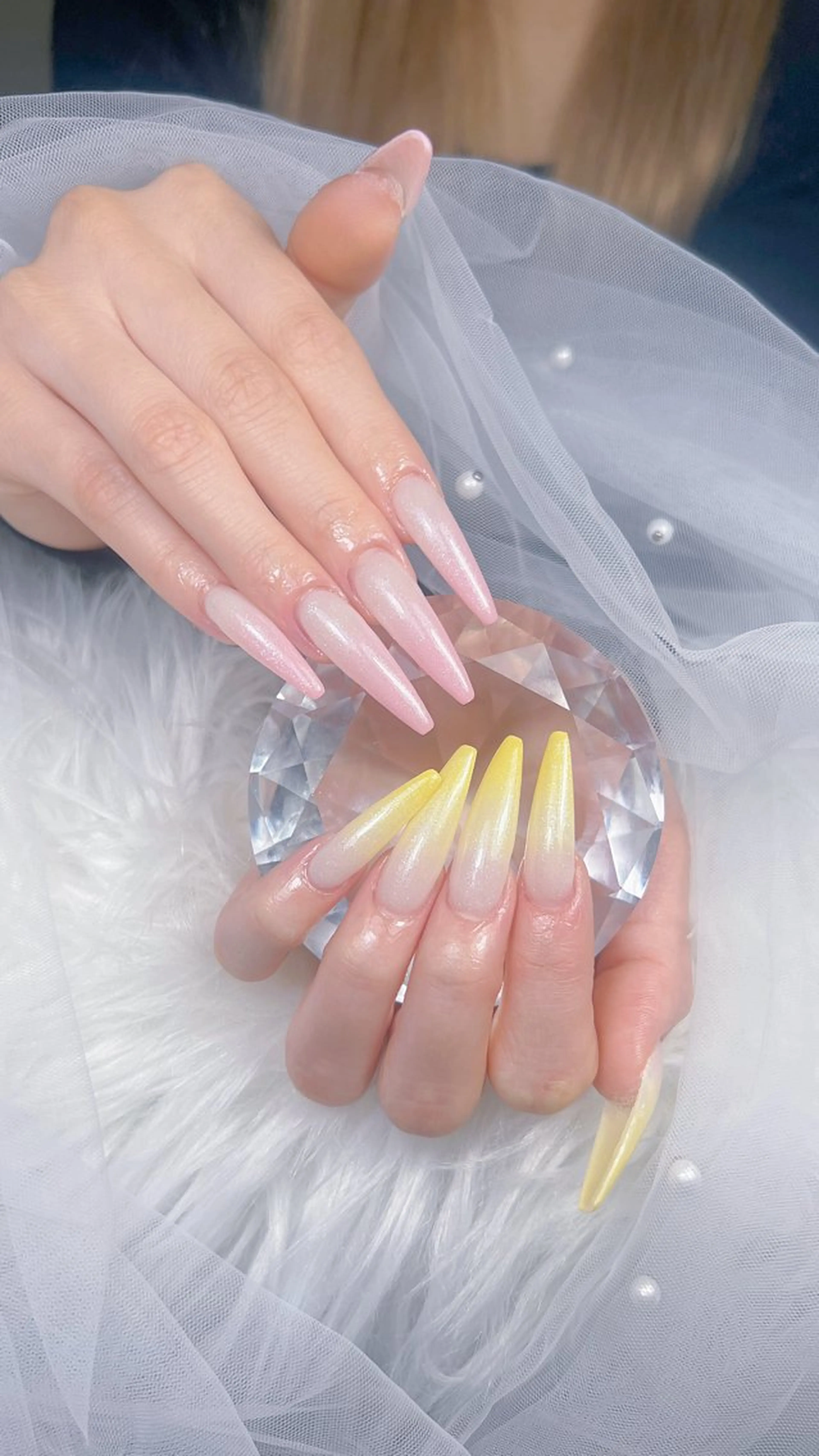 ネイル アートネイル オーロラネイル チークネイル 長さ出し フットネイル ハンドネイル フットネイル ハンドケア Noiranail_ studio川越西口のネイルデザイン