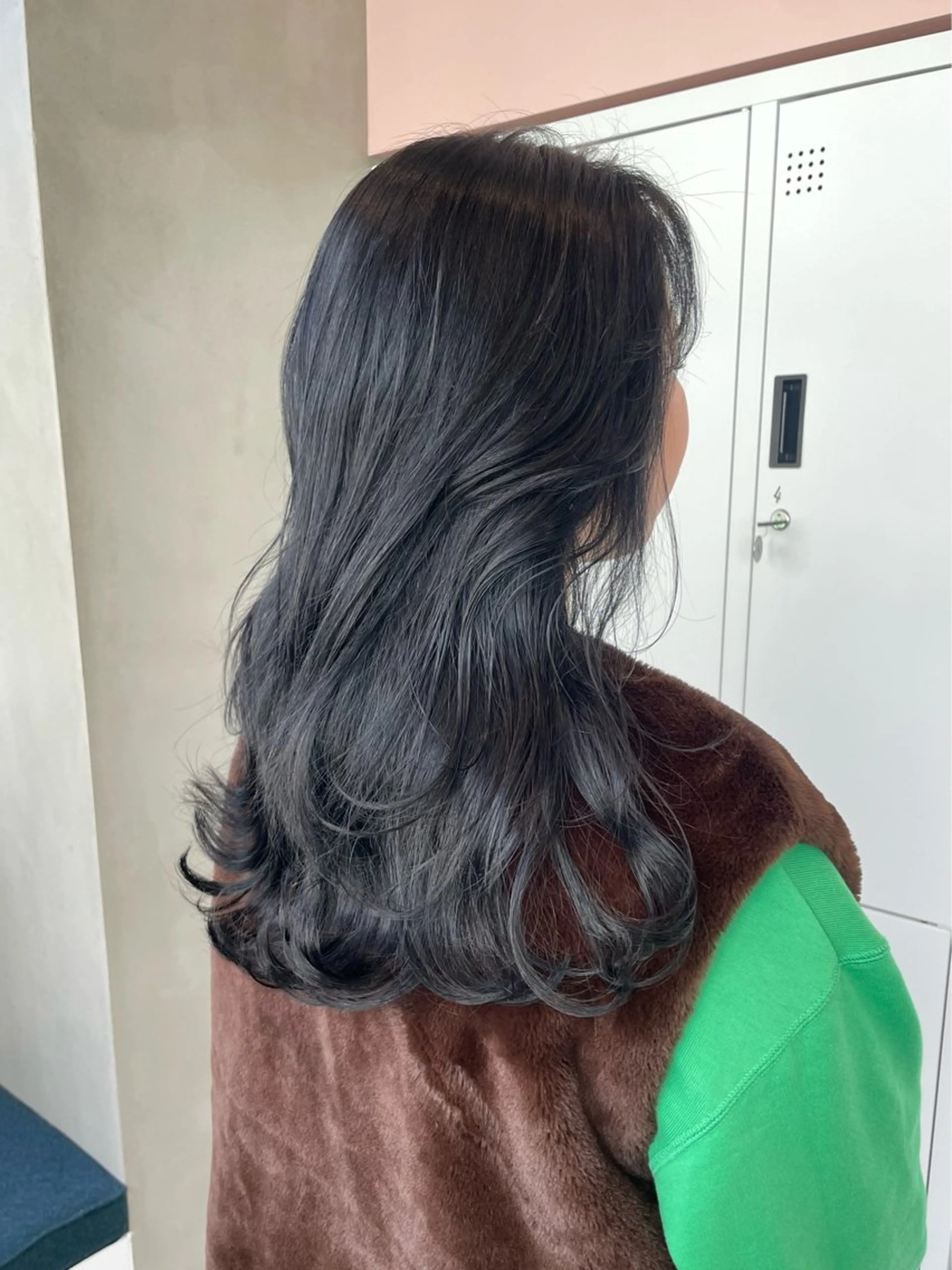 ロング カラー ヘアカラー 若月 あやかのヘアスタイル