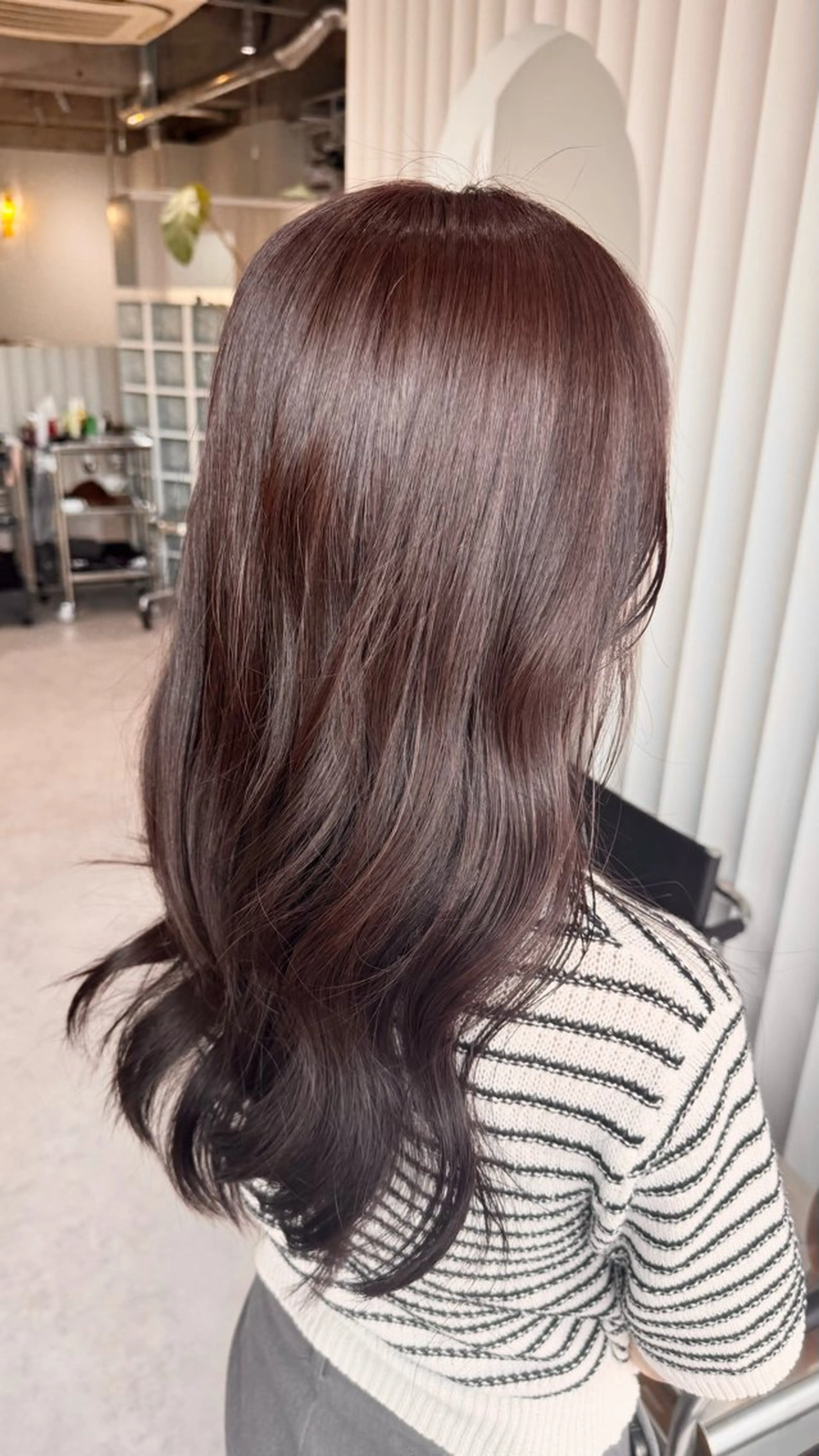 ロング TOIRO所属・TOIRO ARISAのヘアスタイル