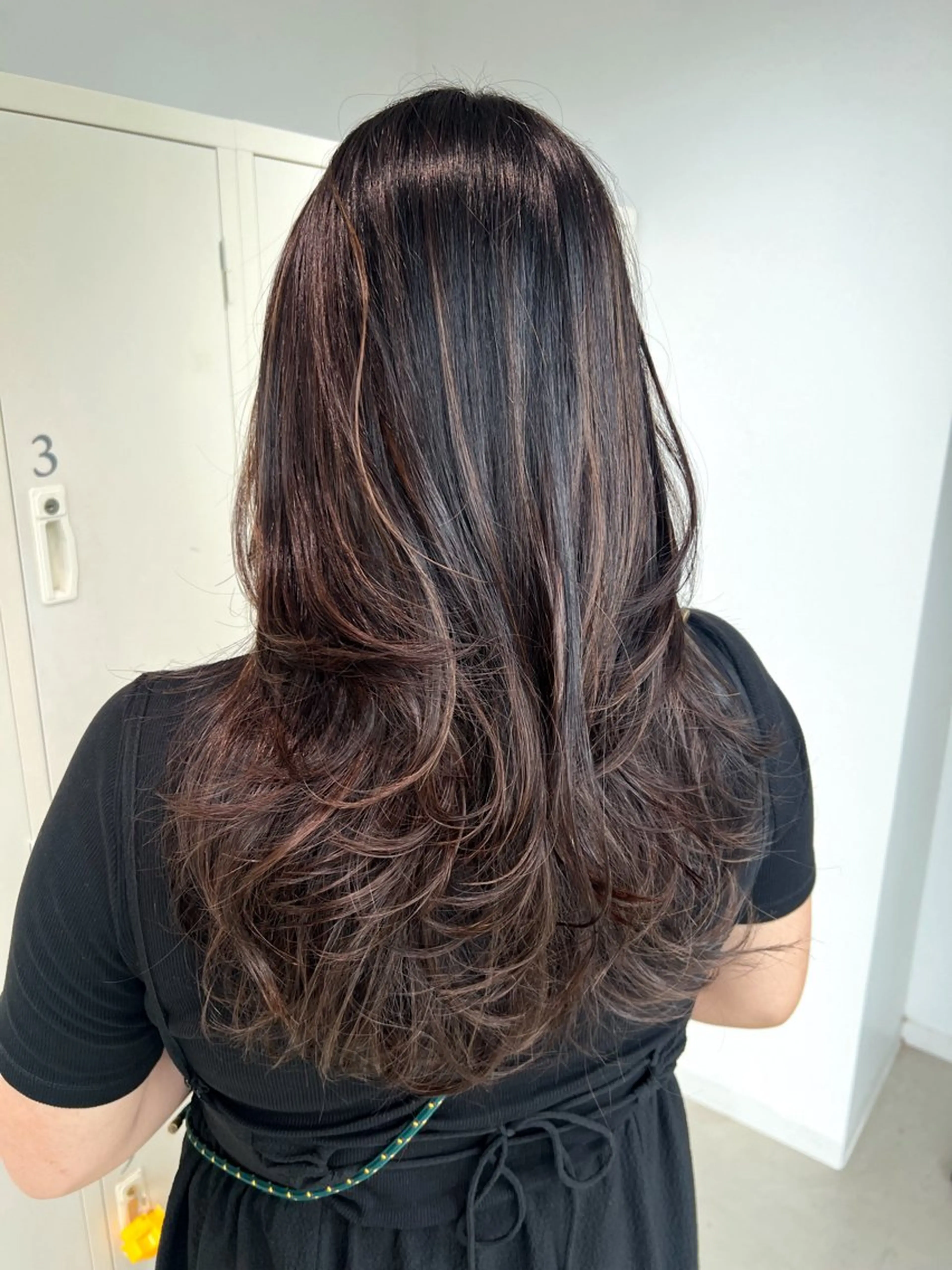 ロング カラー カット トリートメント 艶ハイトーン🔆 ️️️安座間 希のヘアスタイル