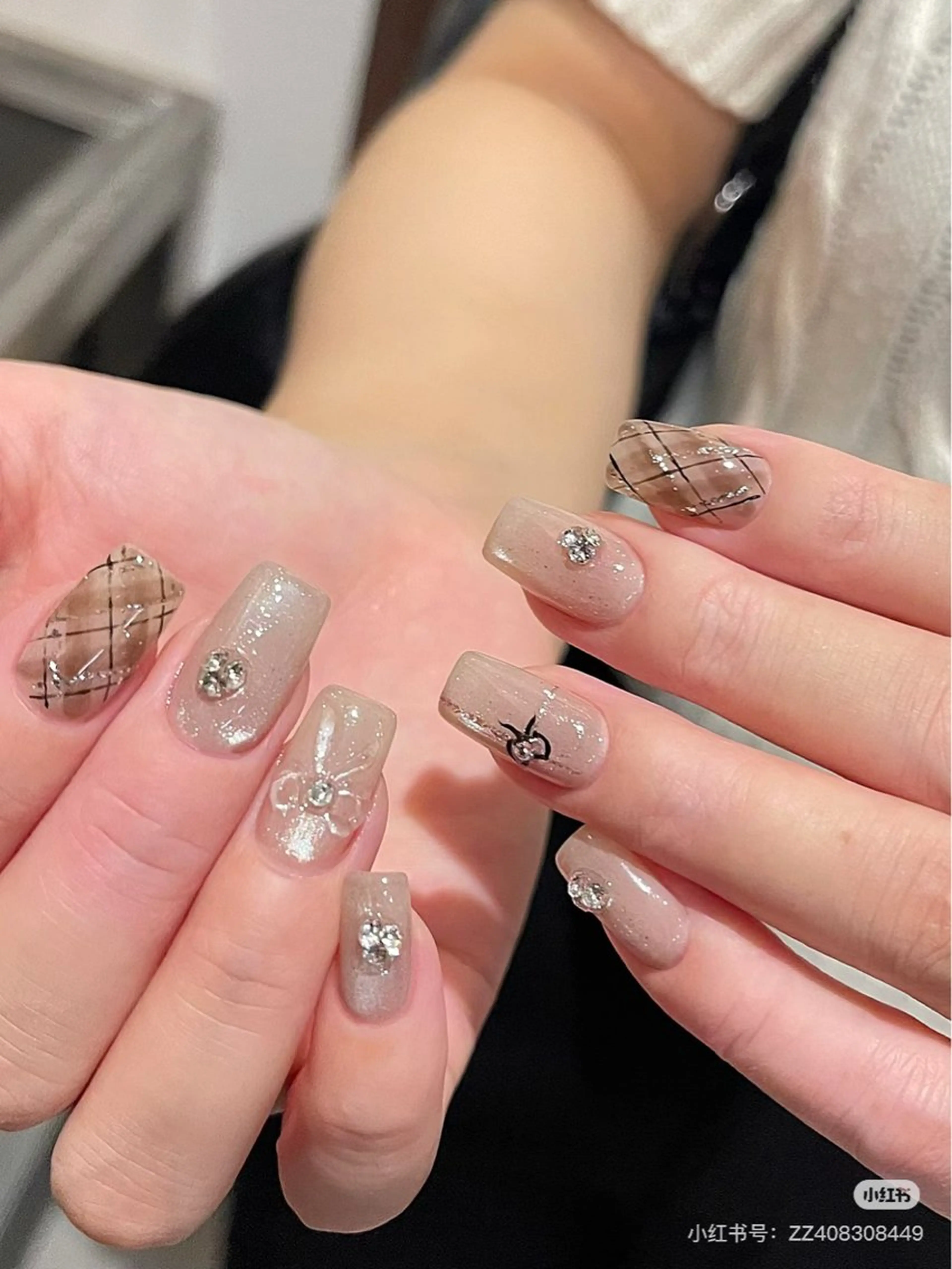 ネイル フラワーネイル フレンチネイル ジェルネイル ガラスフレンチ ハート ハンドネイル BabyYouMi nailのネイルデザイン
