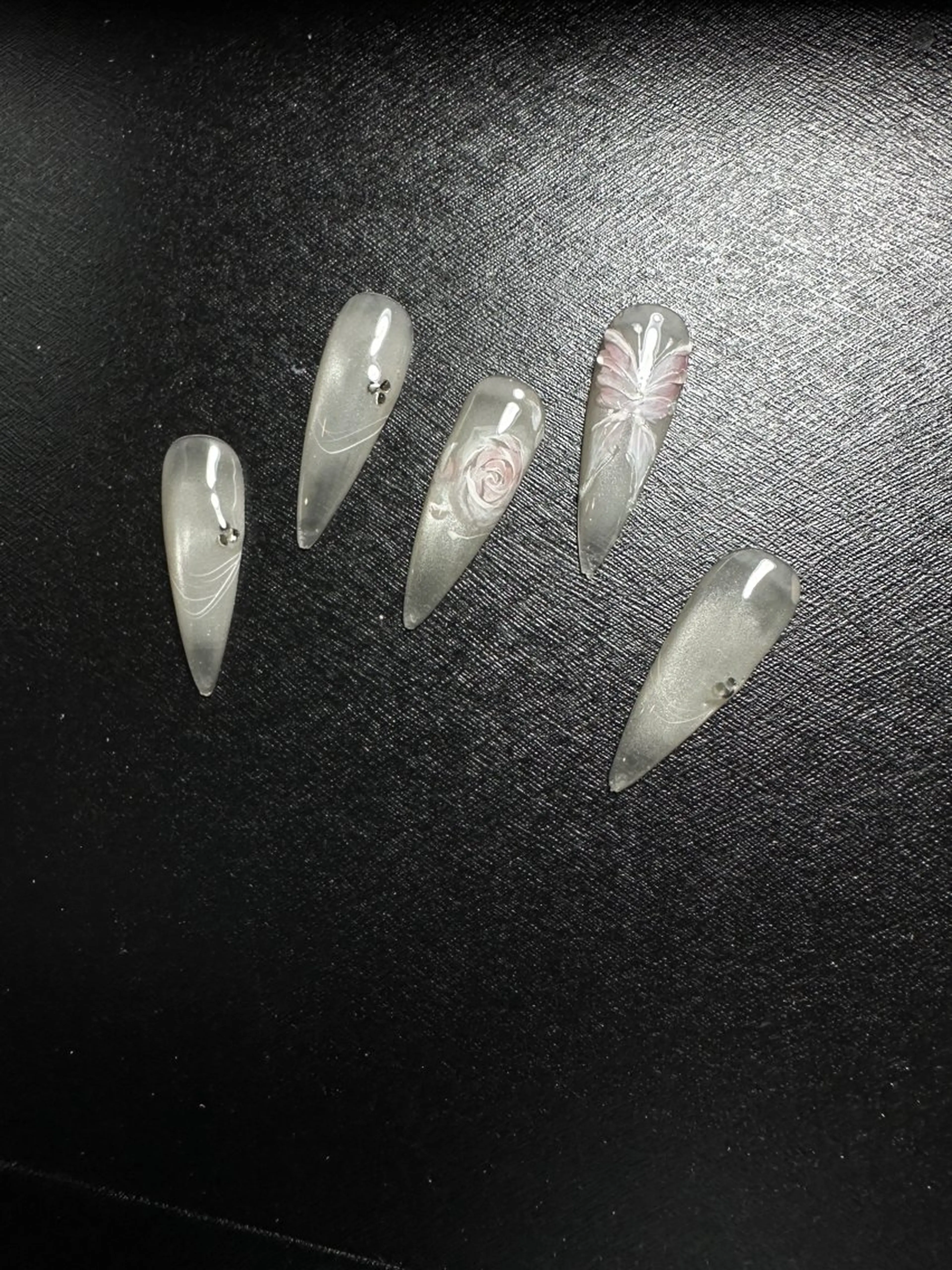 ネイル Lily 💅のネイルデザイン