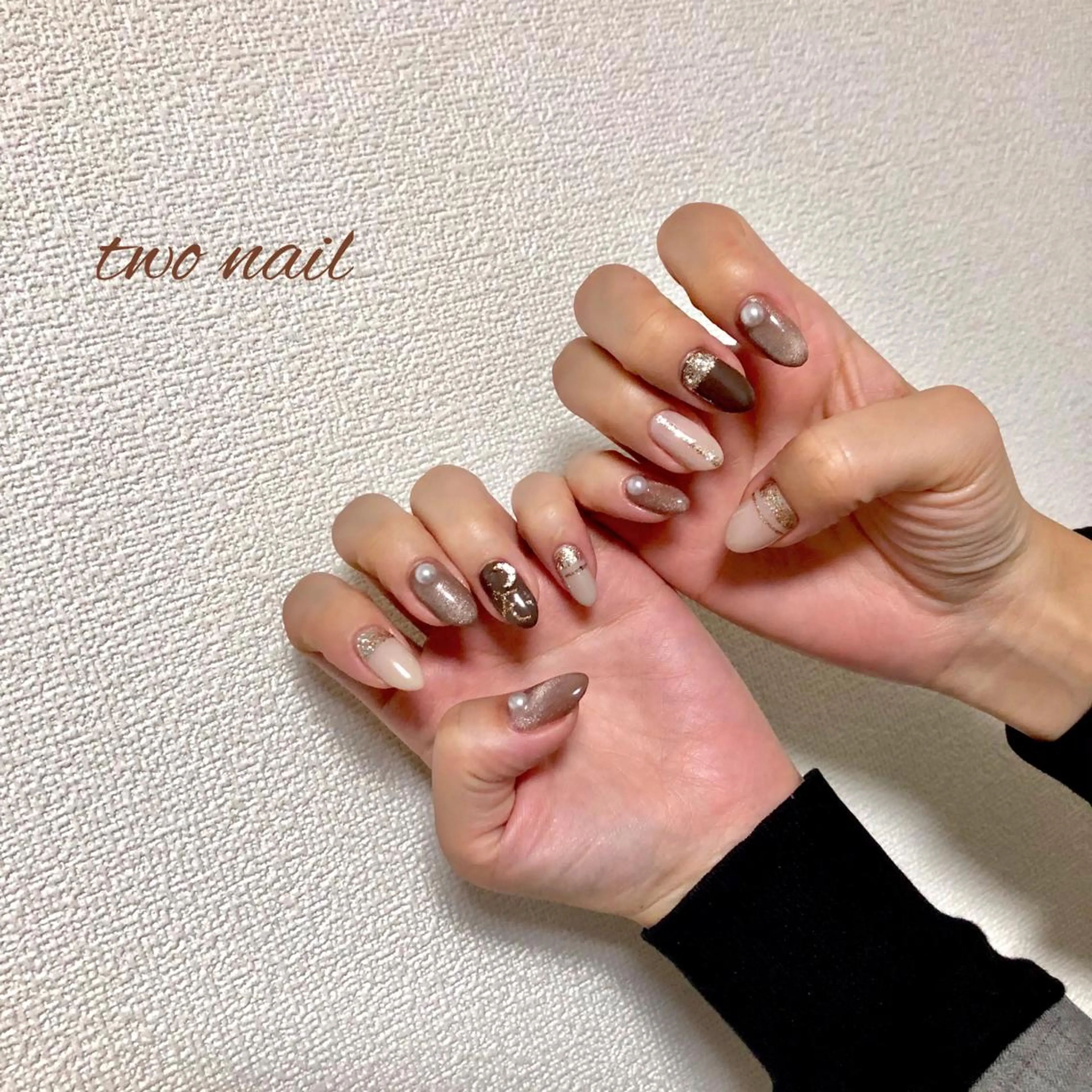 ネイル アートネイル ブラウン フットネイル ハート マグネットネイル two nailのネイルデザイン