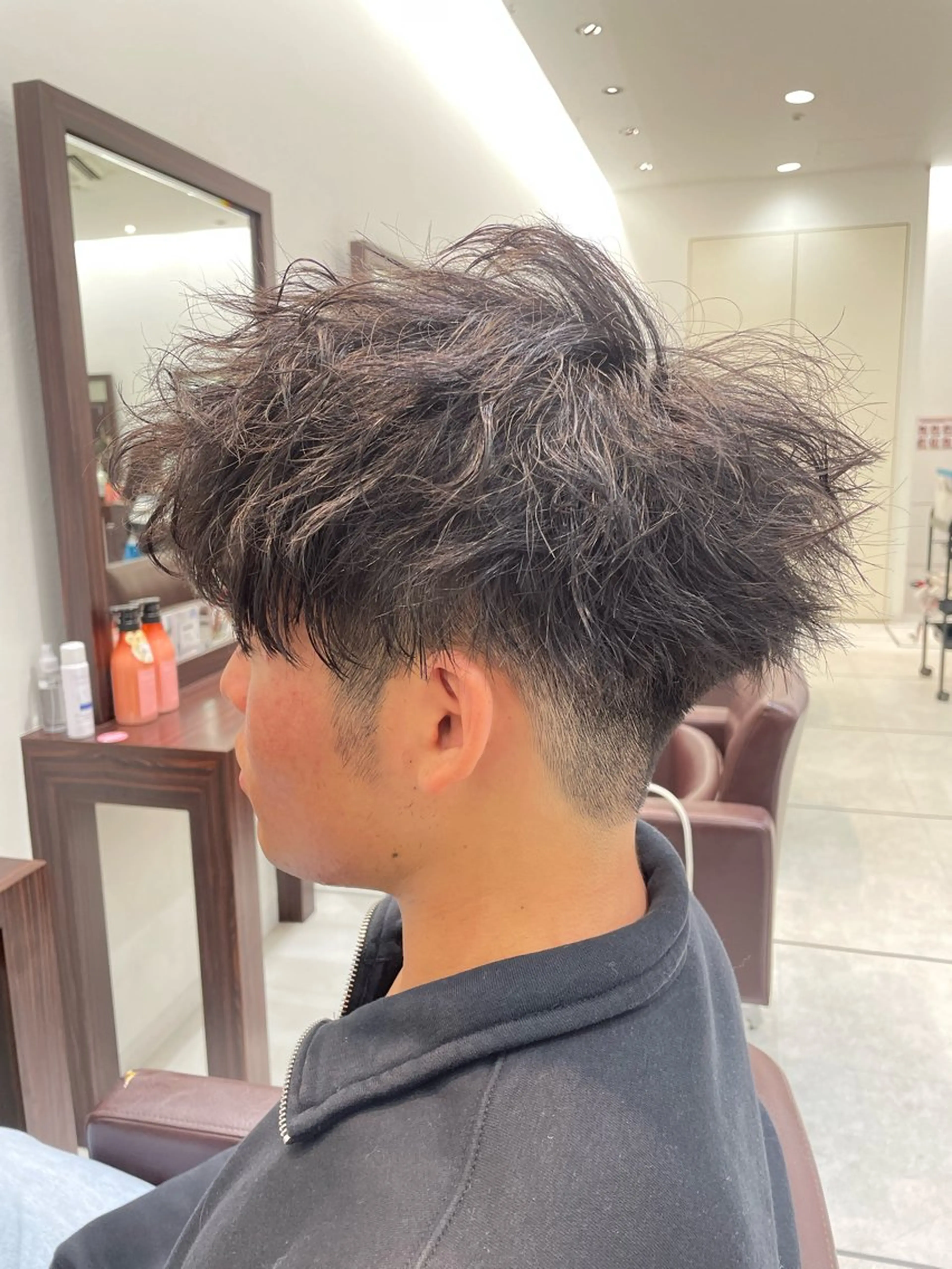 パーマ メンズ メンズパーマ 刈り上げ TAYA千葉そごう店所属・【千葉駅南口歩1分】 MAKAのヘアスタイル