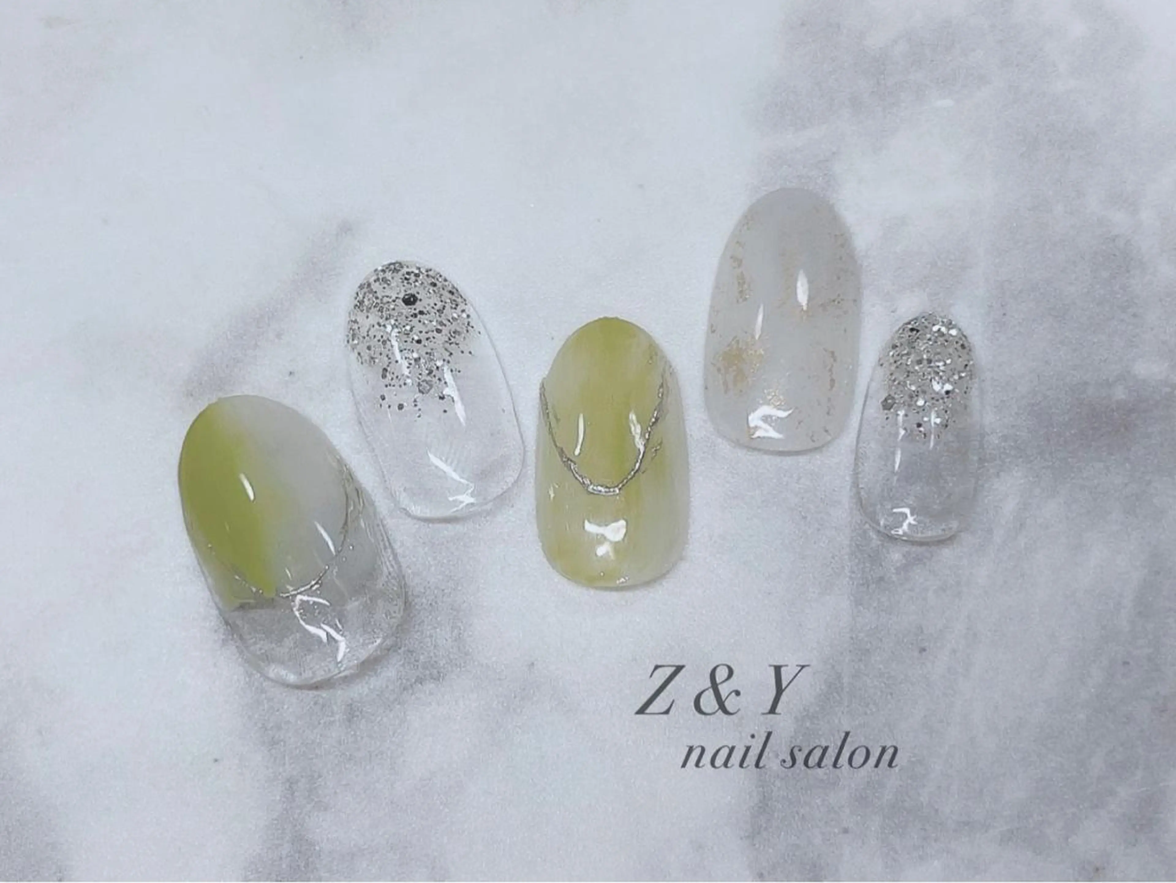 ネイル ﾌｨﾙｲﾝ専門ﾈｲﾙｻﾛﾝ彩 博多駅前店所属・ネイルサロン 彩 irodoriのネイルデザイン