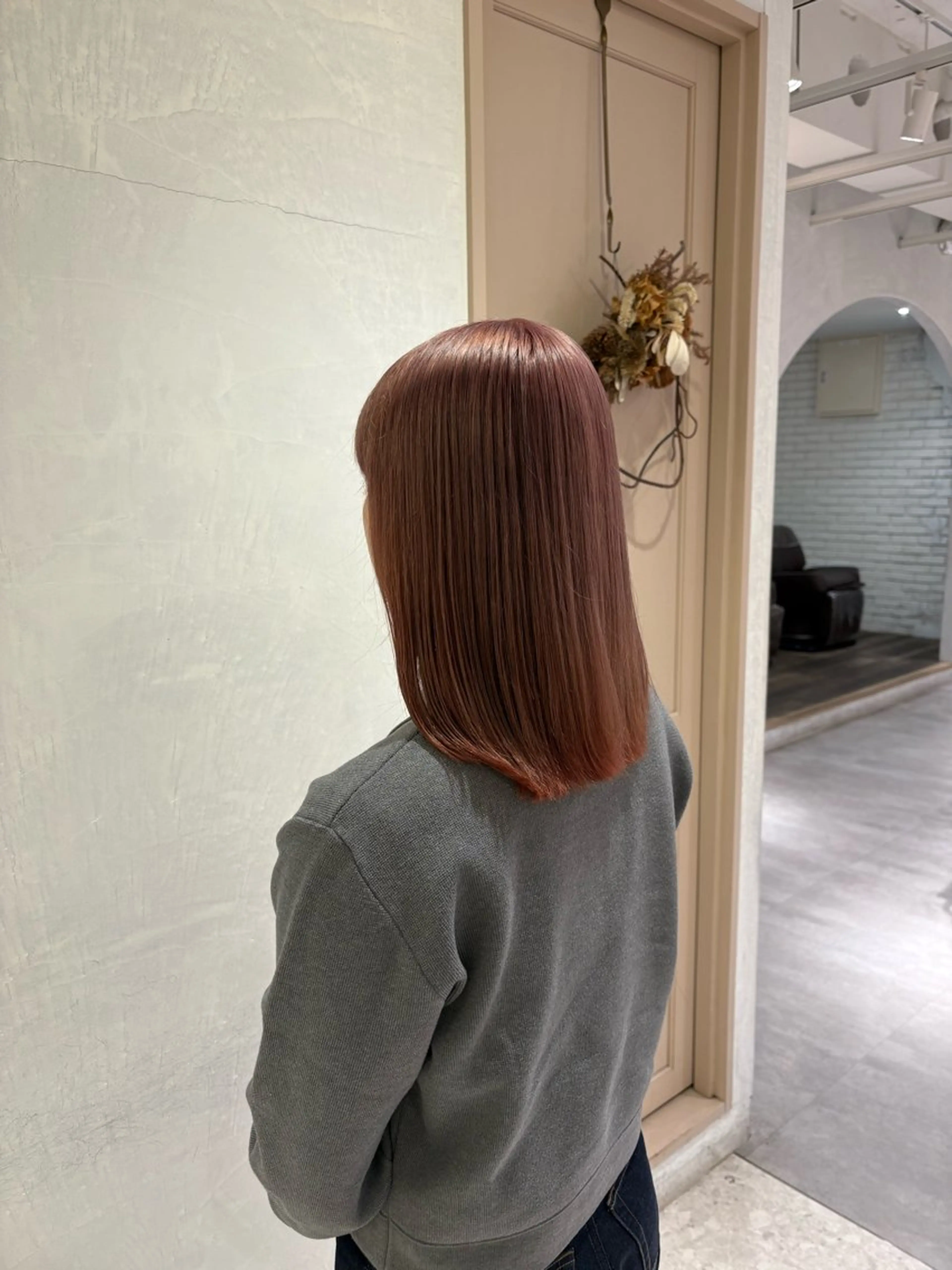 ミディアム ヘアカラー 小林 篤滋郎のヘアスタイル