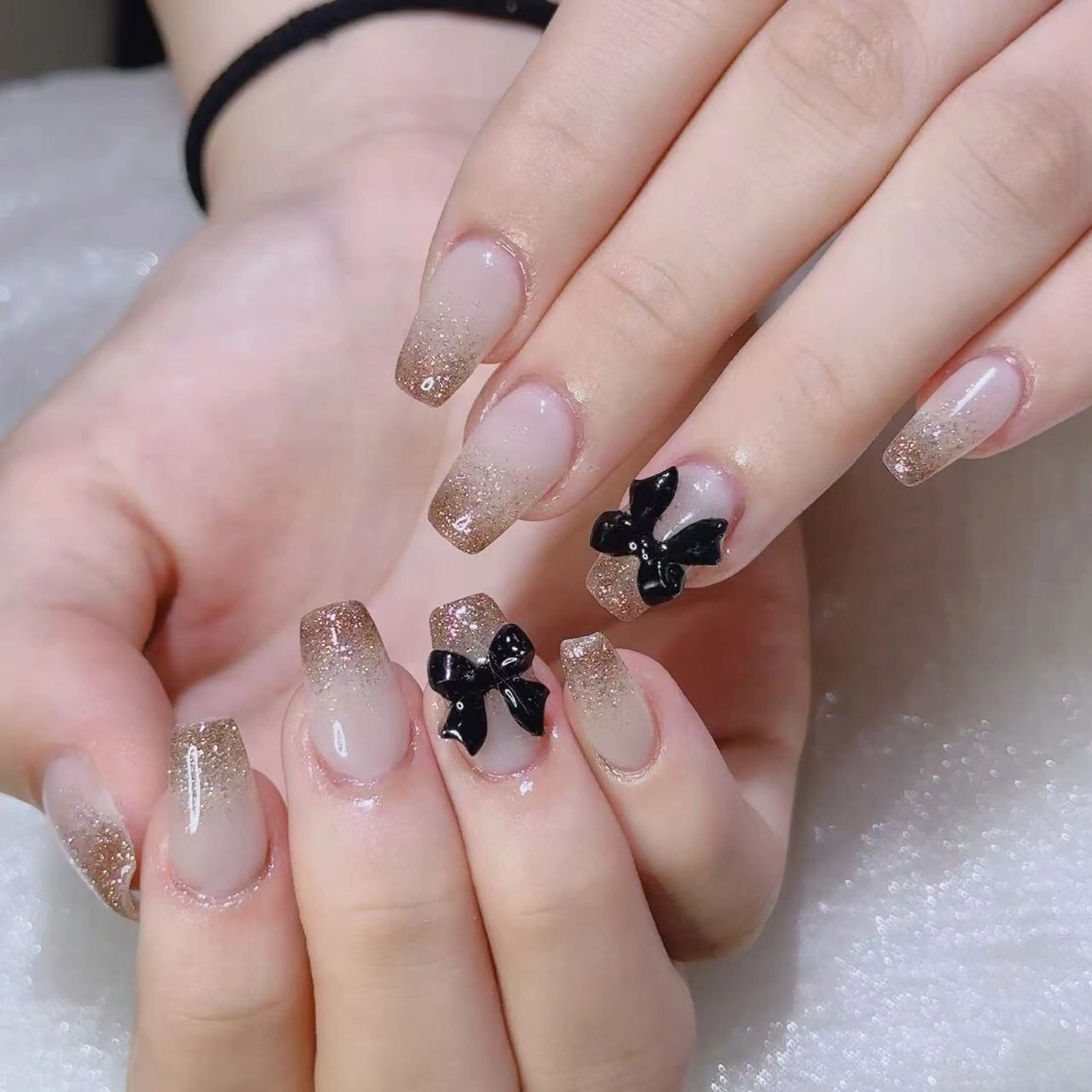 ネイル ハンドネイル Queens テイのネイルデザイン