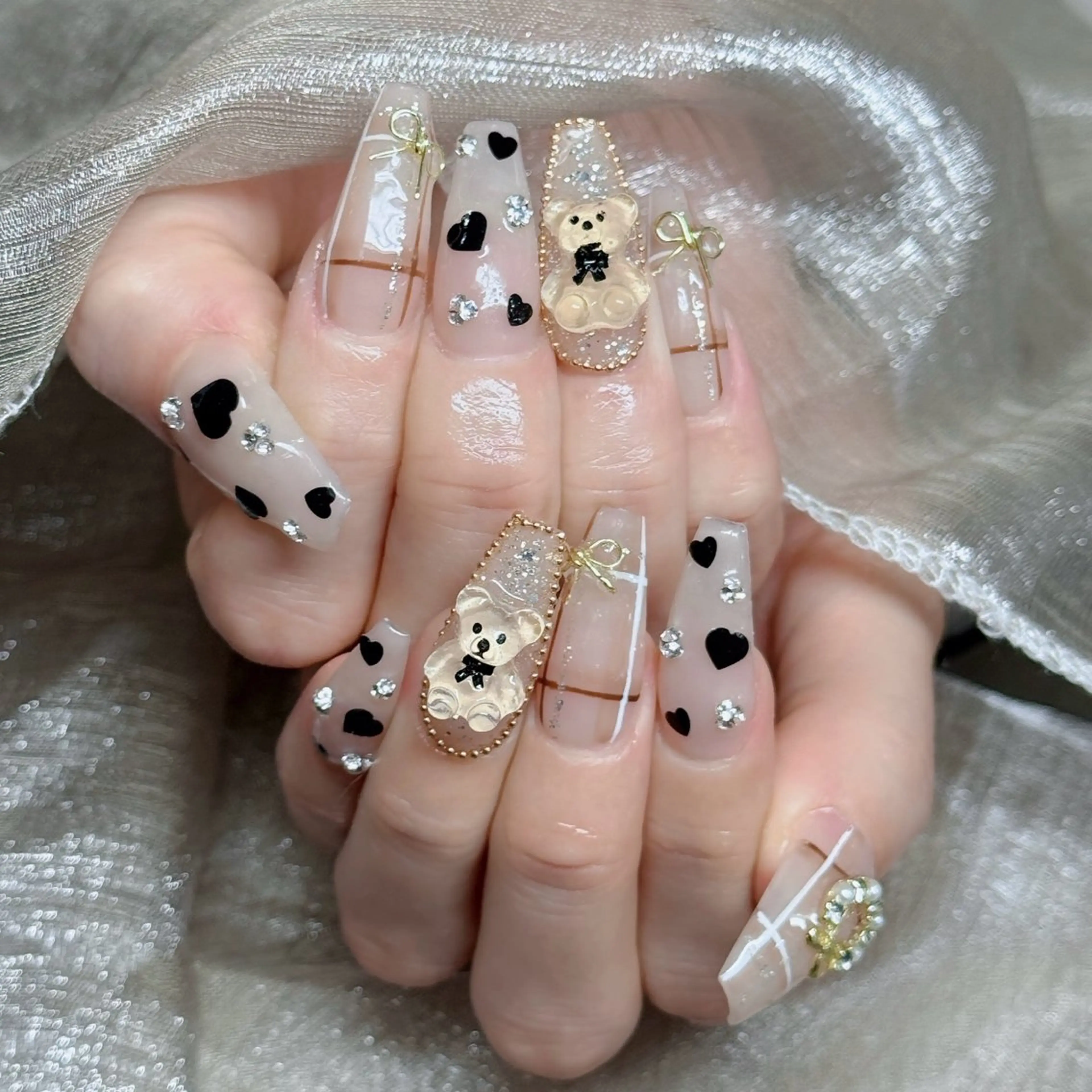 ネイル ロングネイル マグネットネイル リボン 夏ネイル スーパーロングネイル ハンドネイル Hani Nail XUKAのネイルデザイン