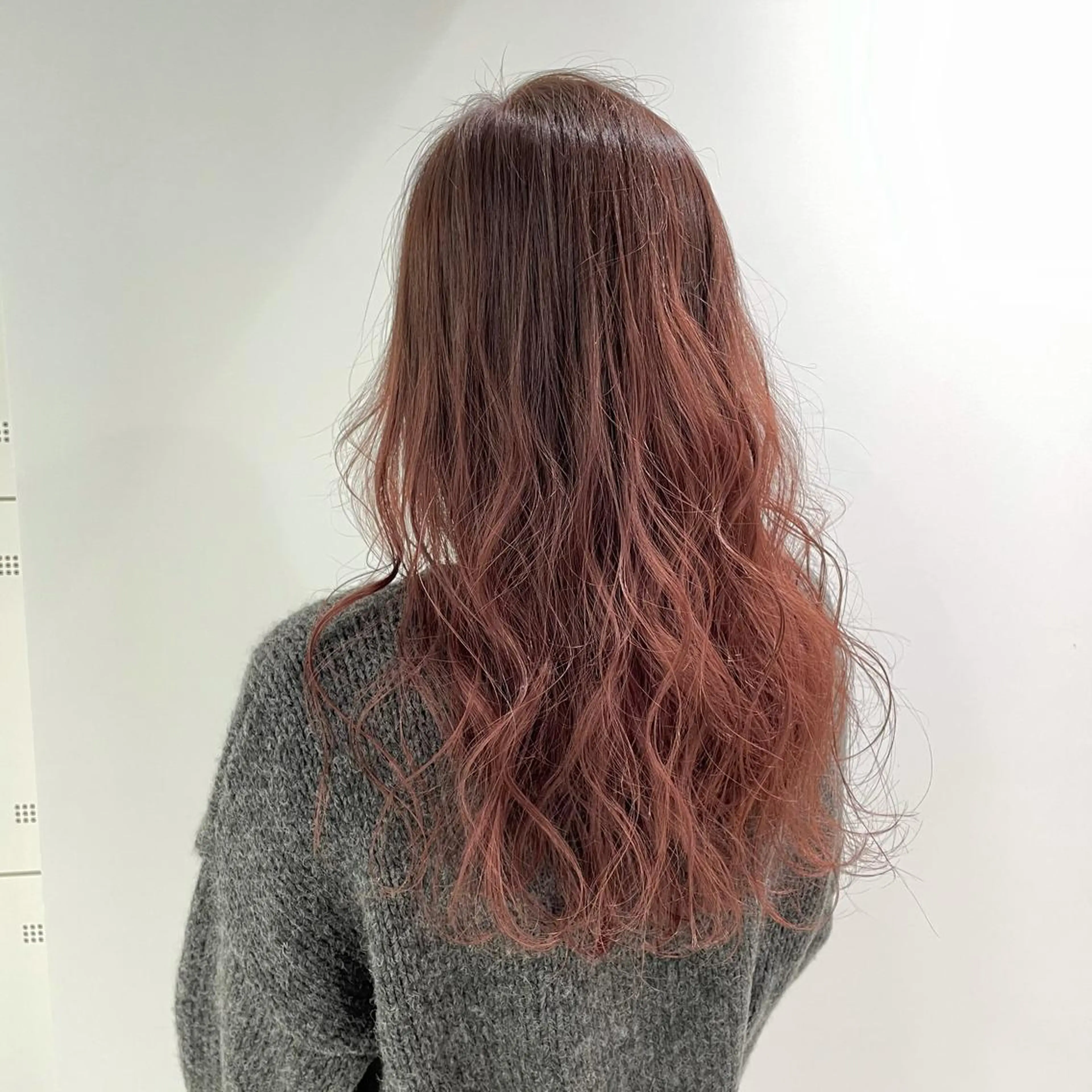 ロング カラー カット ヘアカラー ヘアセット I'S.横浜所属・赤み消しカラー 🍀JUNKIのヘアスタイル