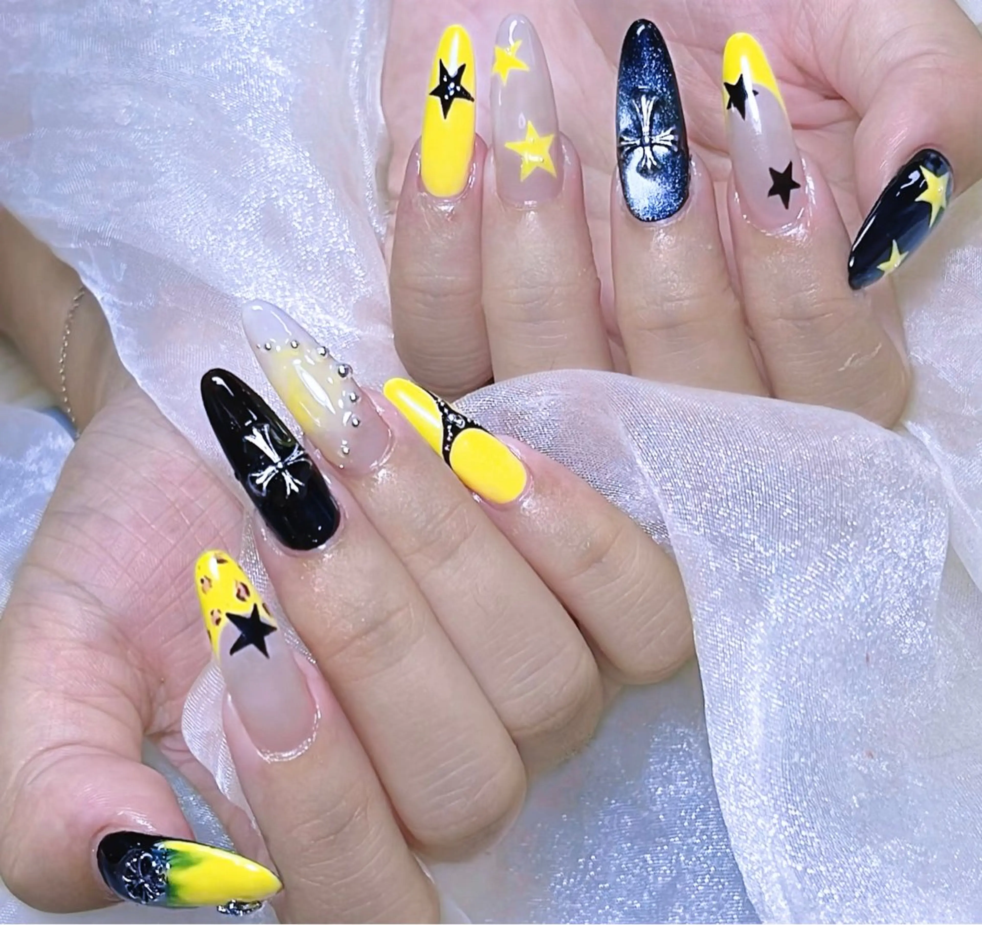 🎀新店ワンホンネイル💅★自爪オフ無料★長さ出し、持ち込みデザインorパーツ付け放題の写真