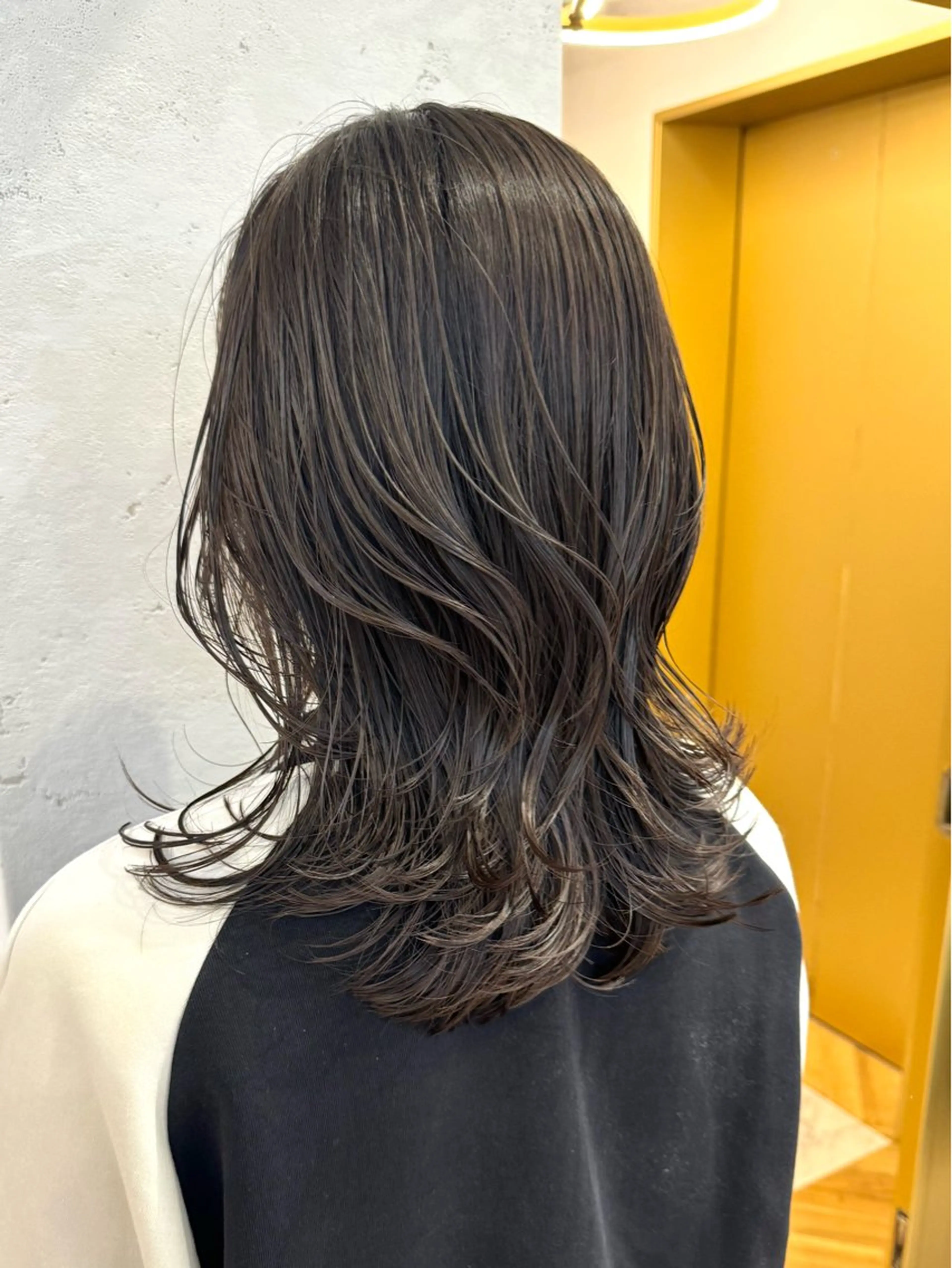 ミディアム カット ヘアカラー トリートメント 産休中2026.4月 復帰予定/野崎華代のヘアスタイル