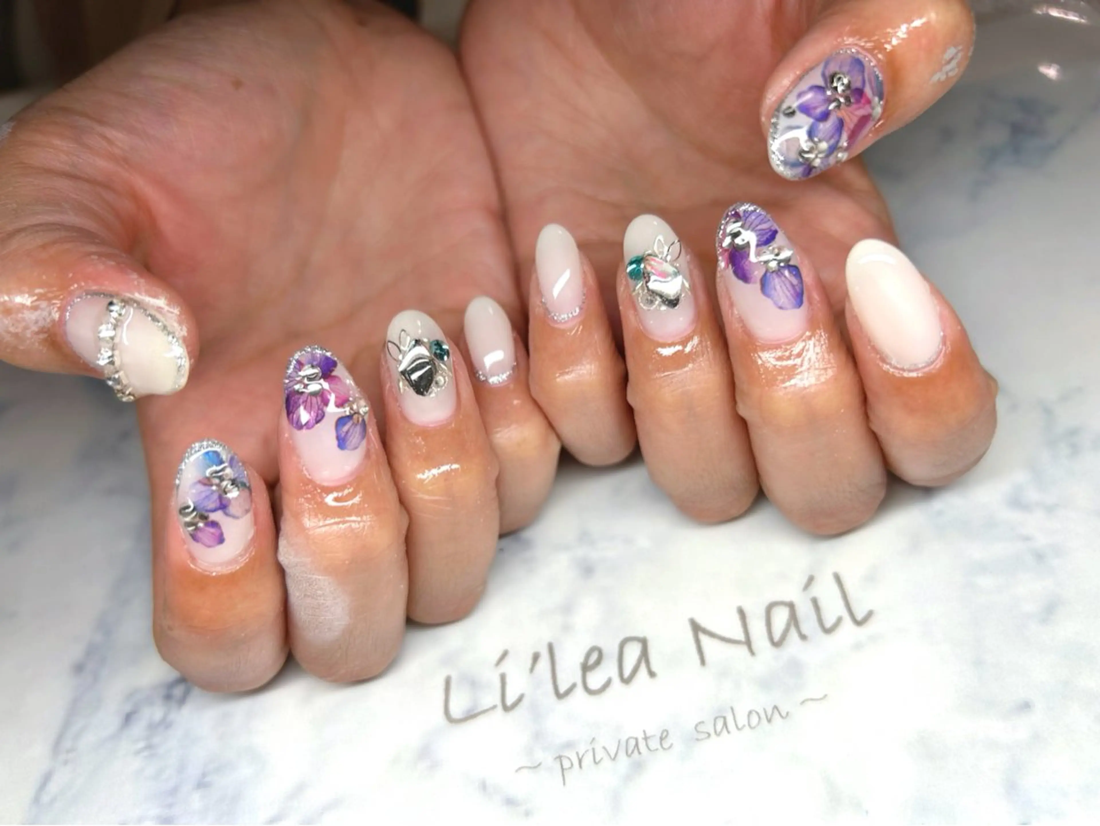 ネイル ハンドネイル Li'leaNail AINAのネイルデザイン