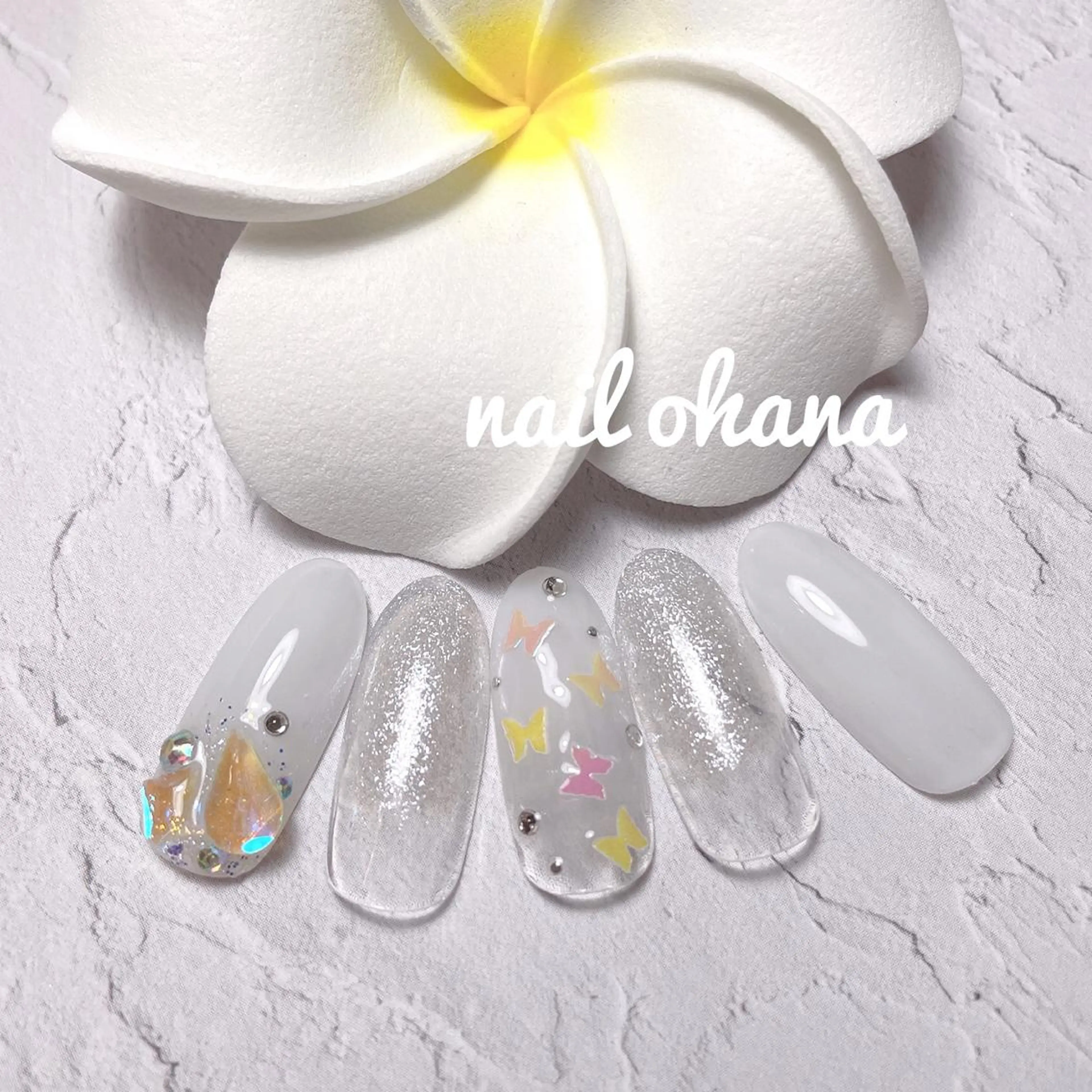 ネイル ジェルネイル ハート ホログラムネイル 持ち込み シンプルネイル 那覇🏝️台湾人 ネイリストSHIUのネイルデザイン