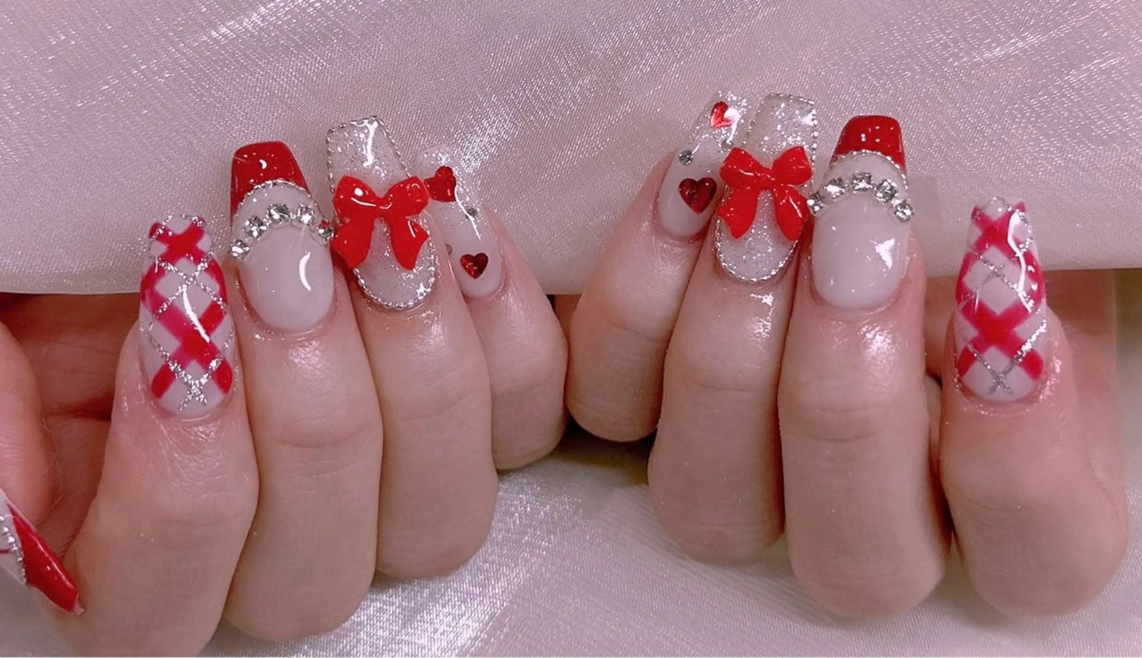 ネイル フラッシュネイル フレンチネイル ハート リボン 美爪パラジェル導入店 Sunnilyのネイルデザイン
