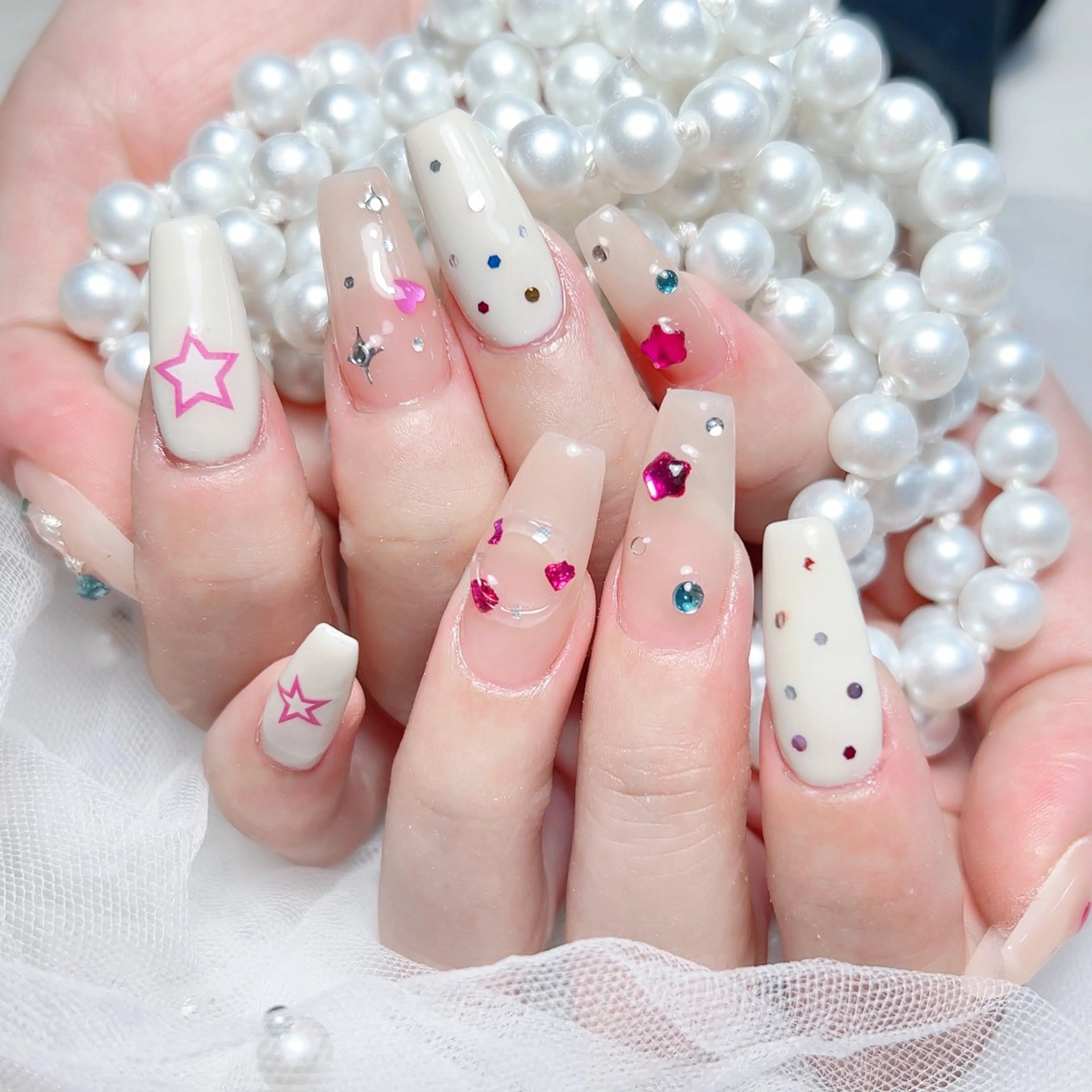 ネイル ハンドネイル 🎀Ｍ nails✨ ビューティーのネイルデザイン