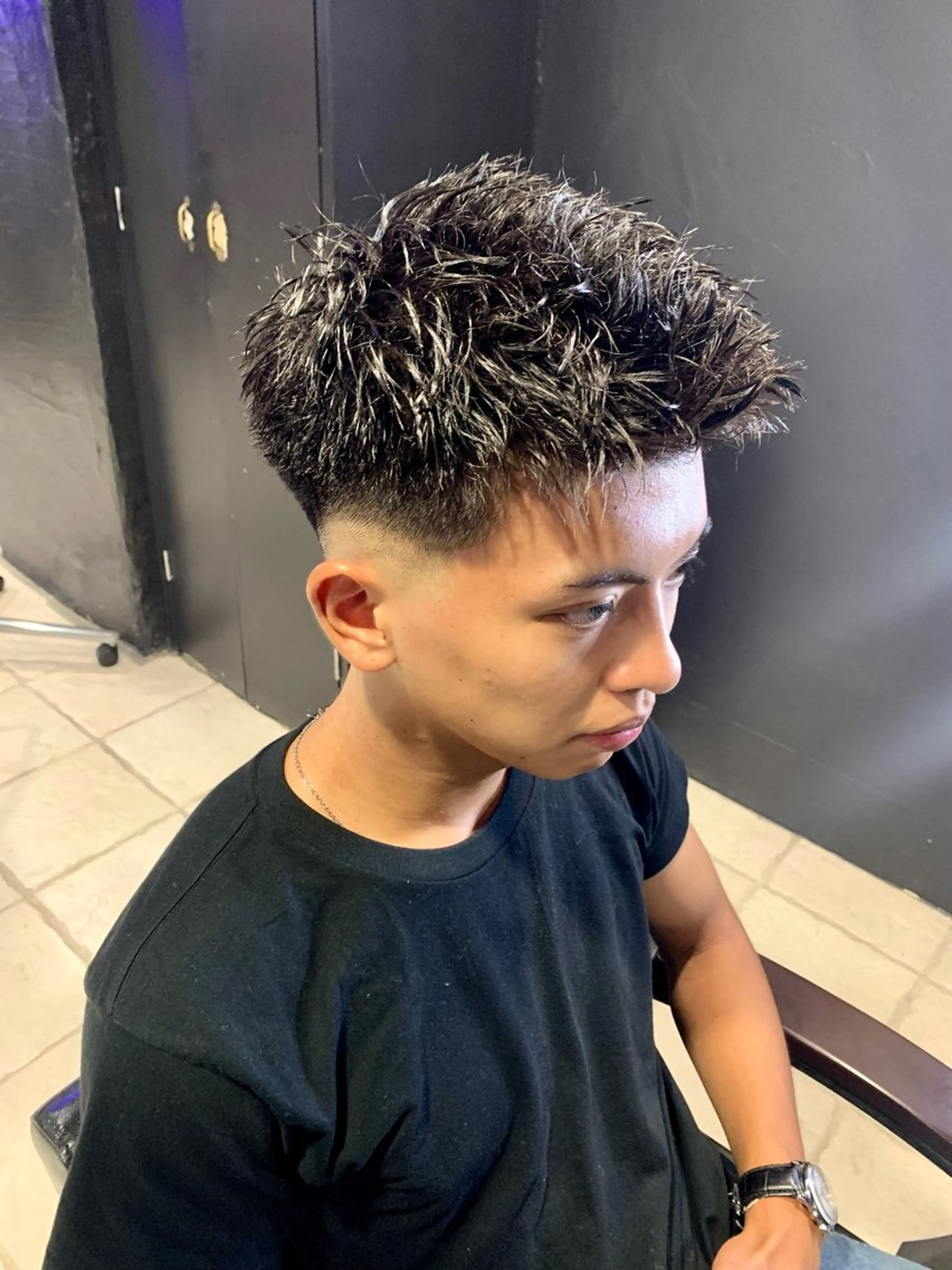 ショート メンズ フェードカット スキンフェード カット ヘッドスパ ヘアセット メンズパーマ/難波/ 心斎橋　室園亮佑のヘアスタイル