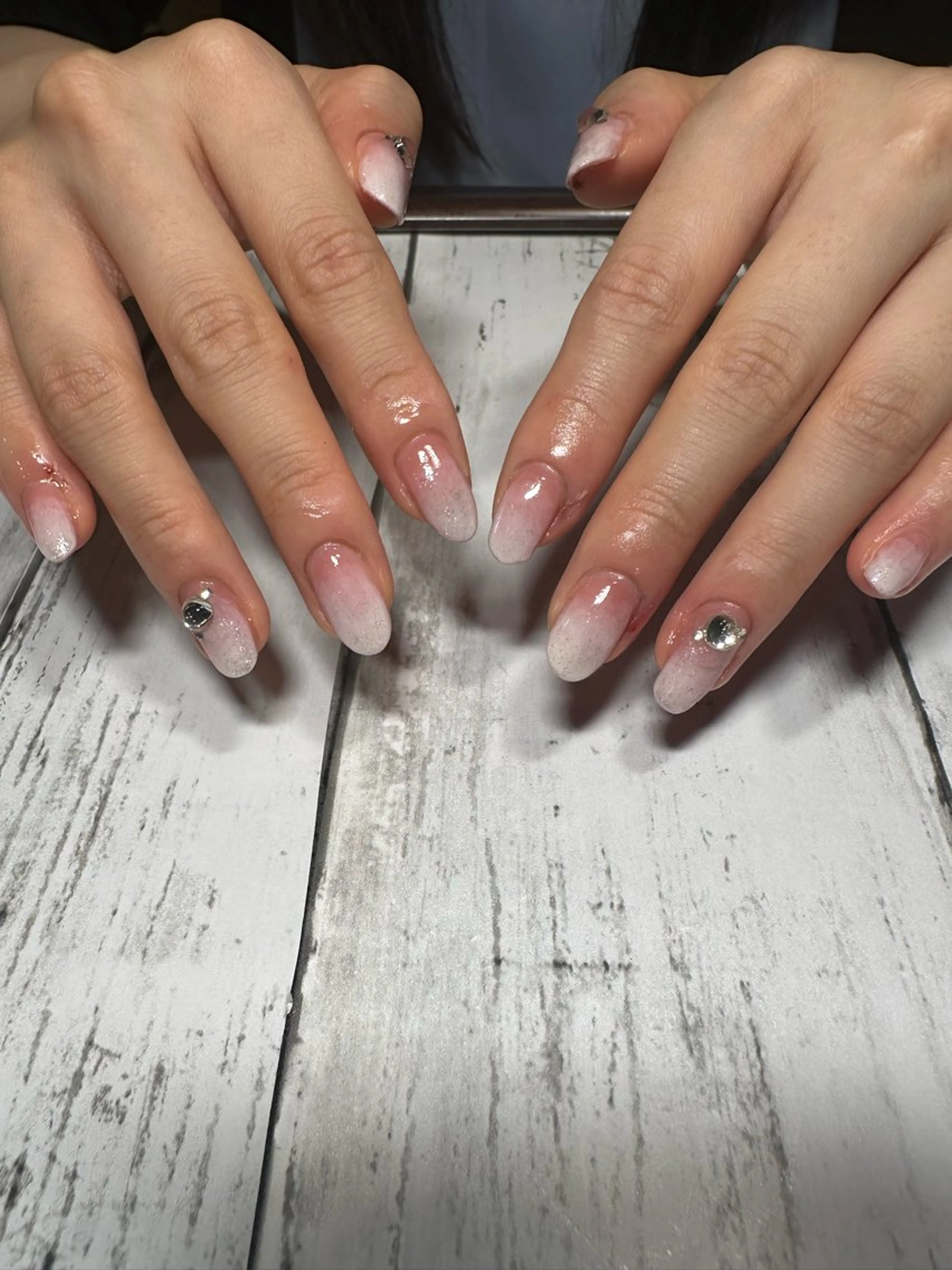 ネイル e.nail所属・🍎吉田 恵里🍎のネイルデザイン