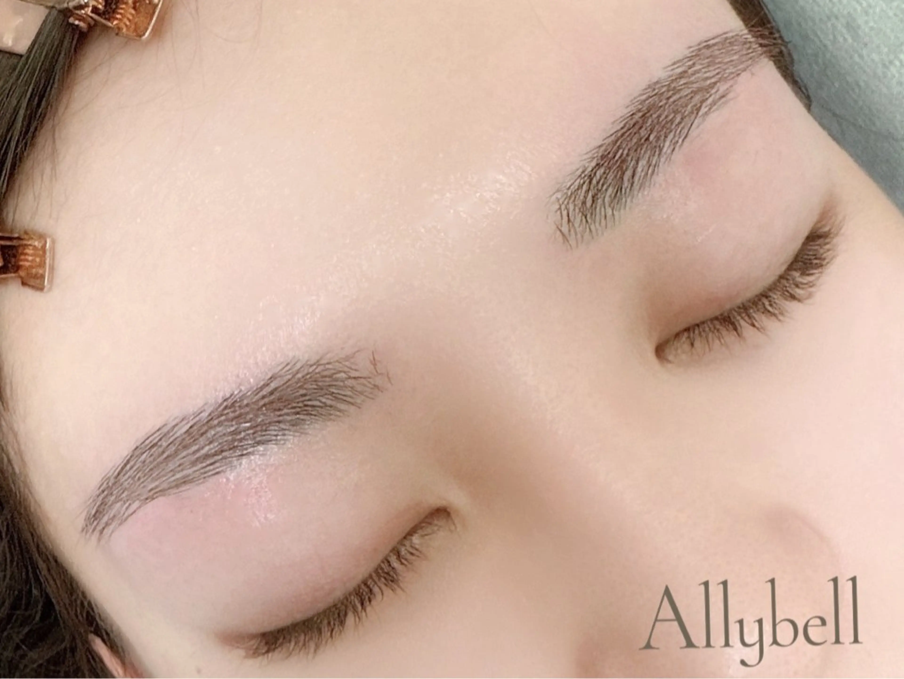 アイブロウ ワックス脱毛 眉カット Allybell🫧 Annaのマツエク・マツパデザイン