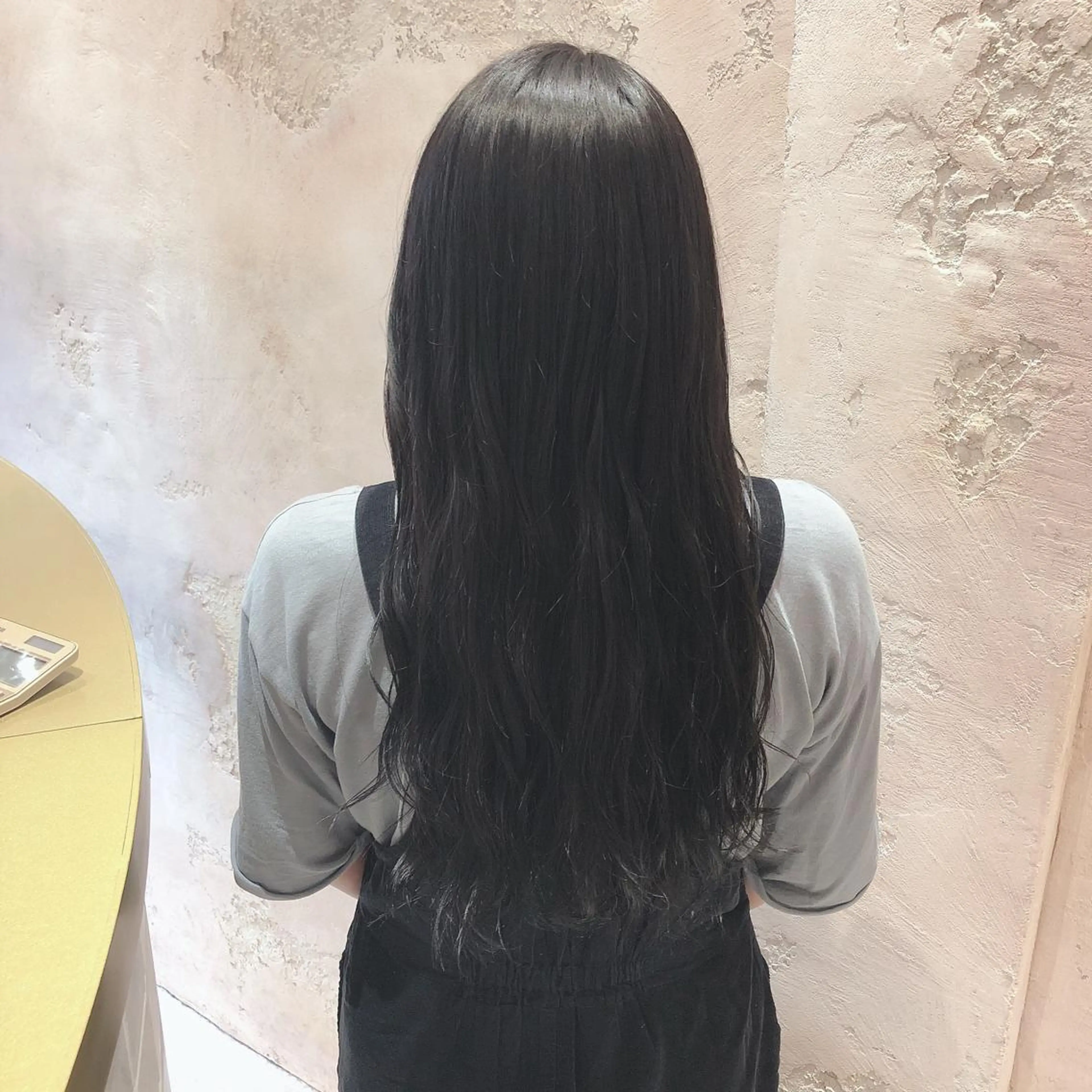 セミロング カット ヘアカラー トリートメント 代表山口ひな 髪質改善のプロのヘアスタイル