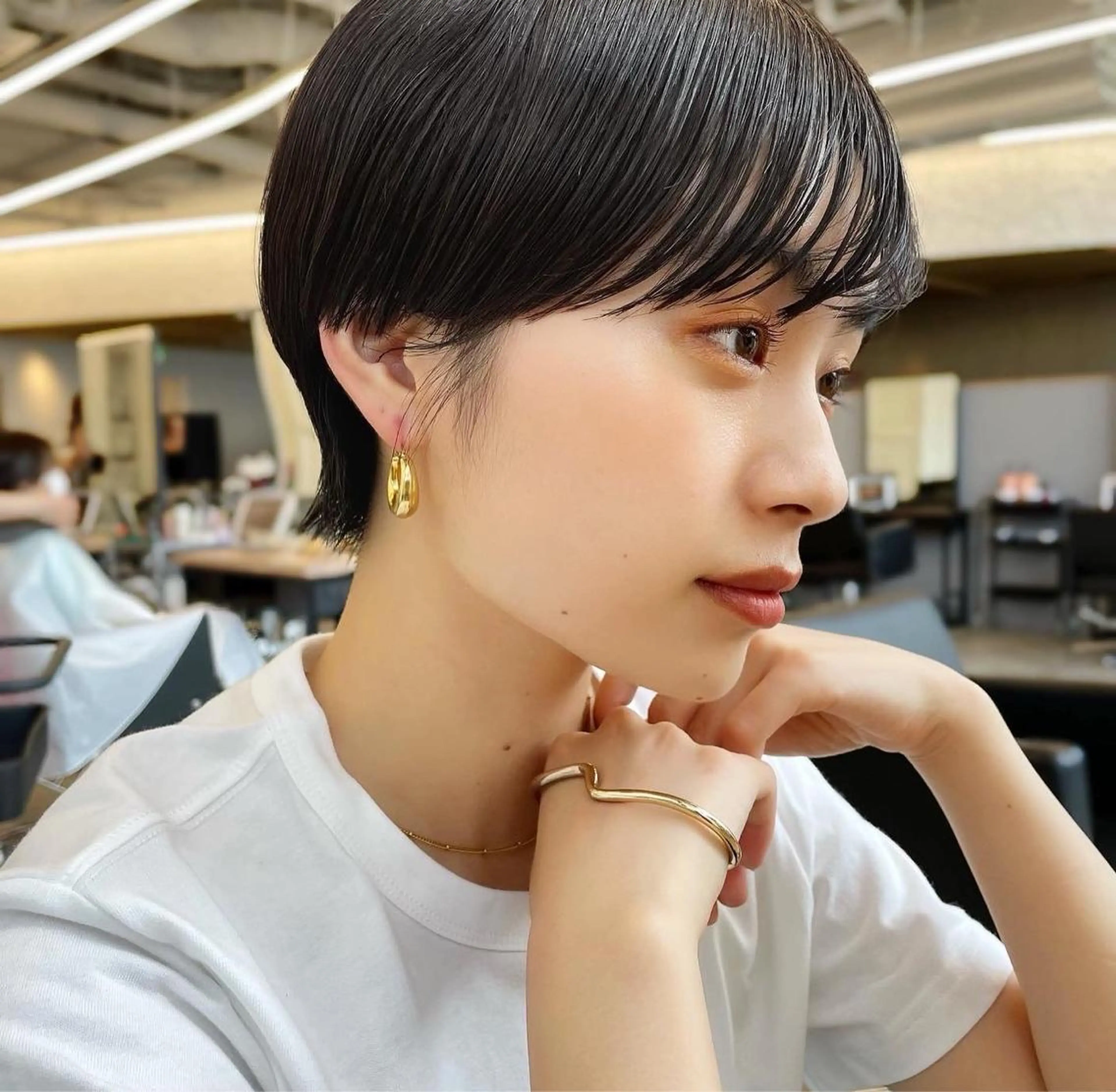 ショート ショートヘア カット レイヤー/ショート透 明感カラー/西田祐賀のヘアスタイル