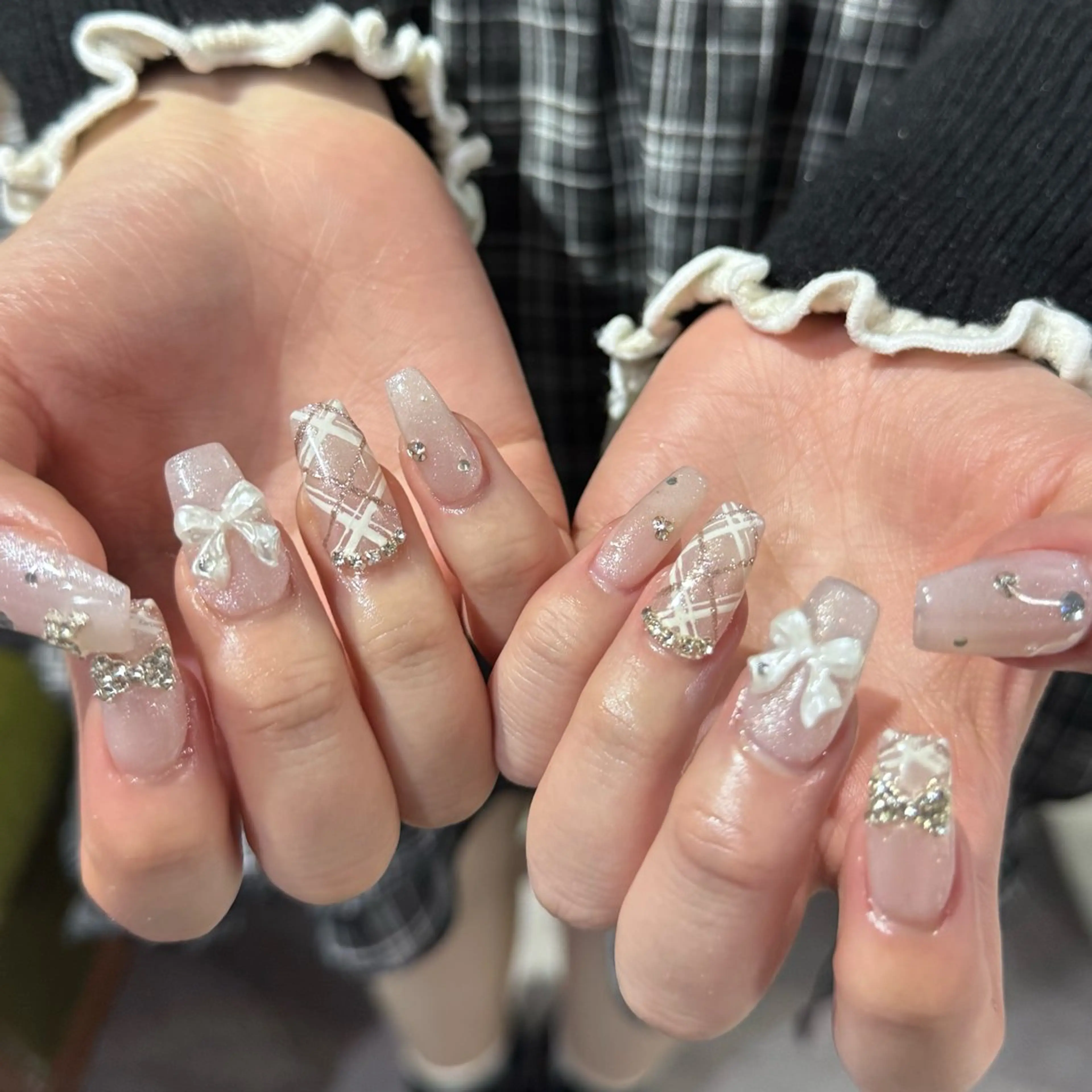 ミディアム 小川 柚香のネイルデザイン