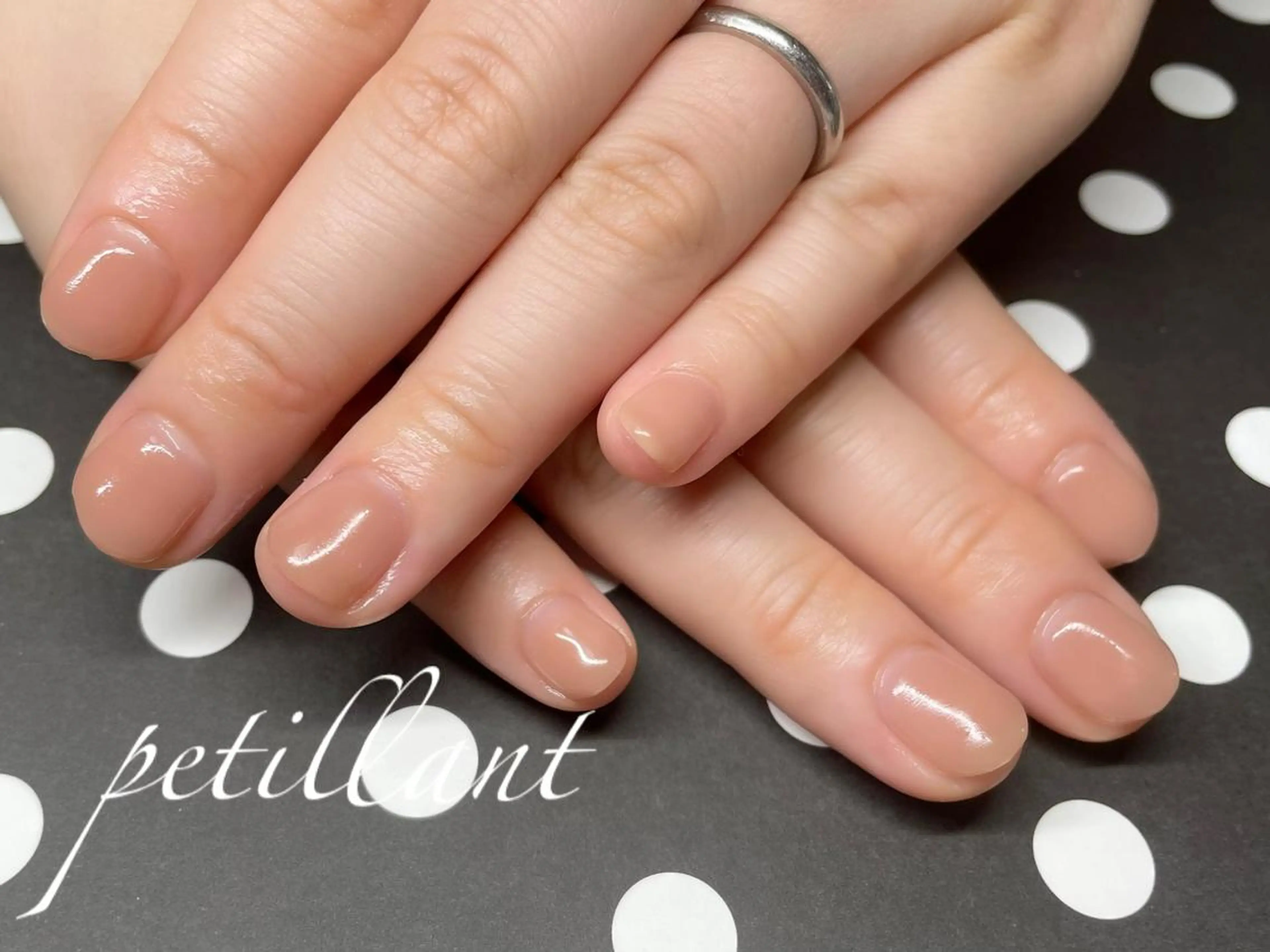 ネイル ジェルネイル ワンカラーネイル ハンドネイル ハンドケア petillant所属・nail salon petillantのネイルデザイン