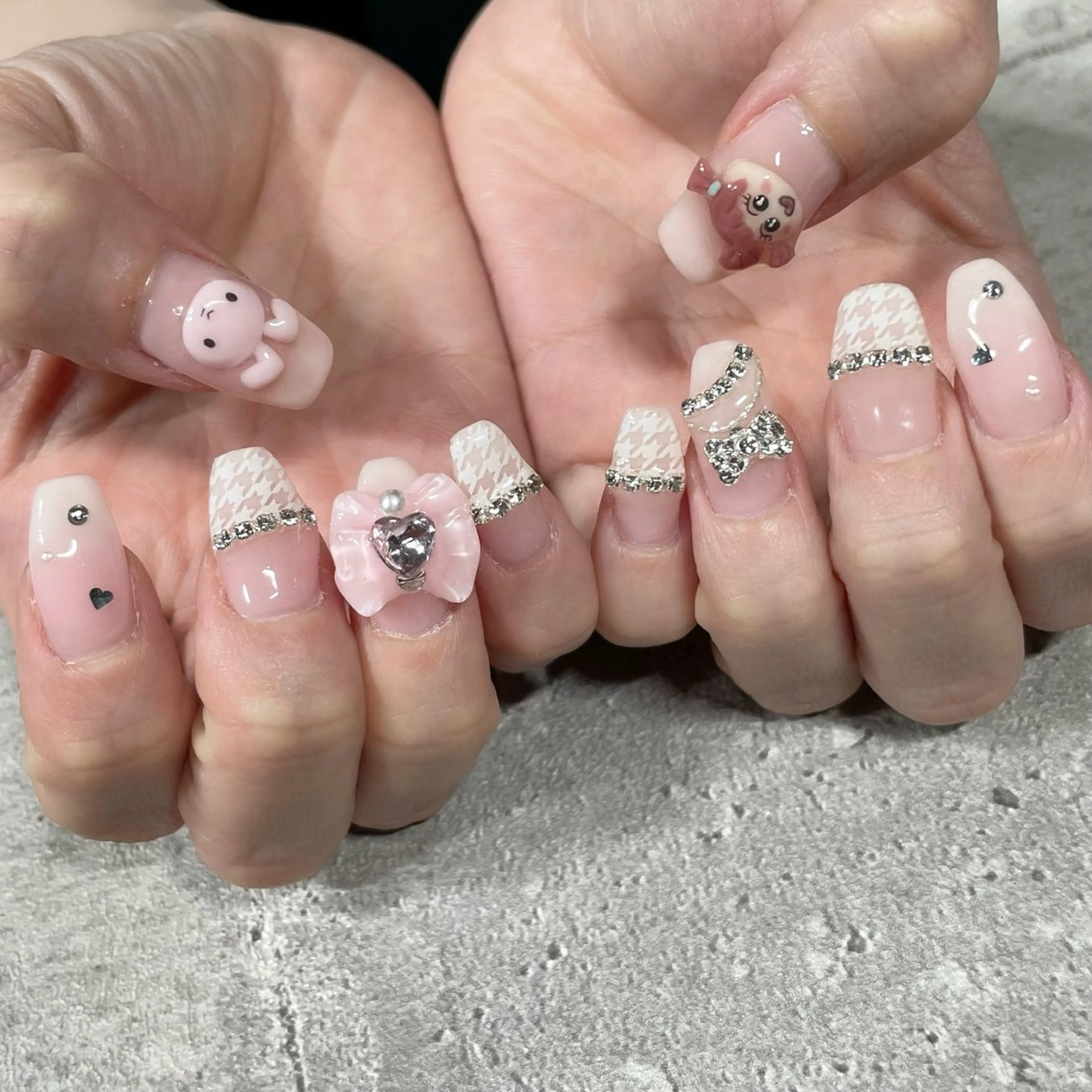 ネイル 東 千夏のネイルデザイン