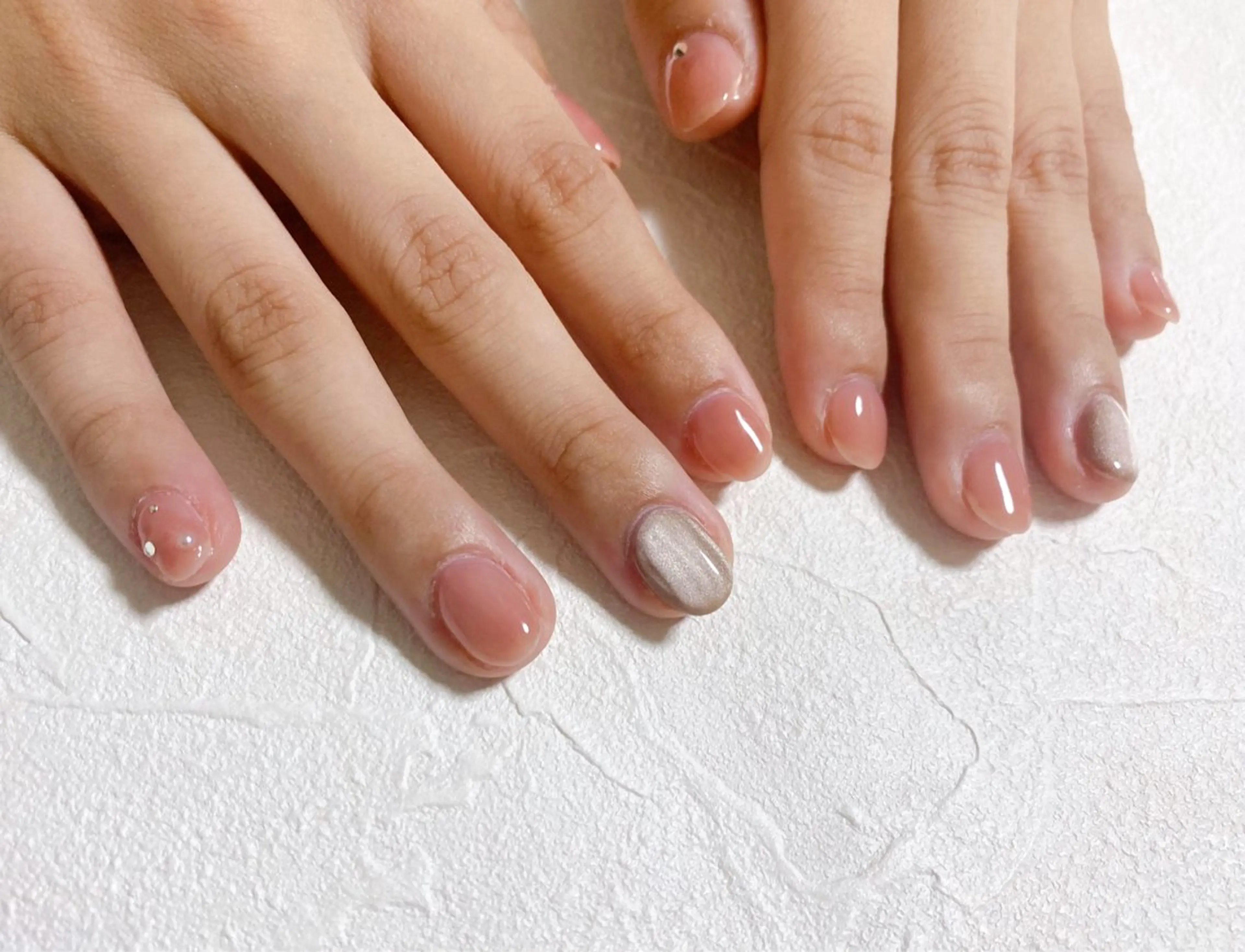 ネイル オーロラネイル フットネイル フレンチネイル ジェルネイル 韓国ネイル ハンドネイル kiki nail たまプラーザのネイルデザイン