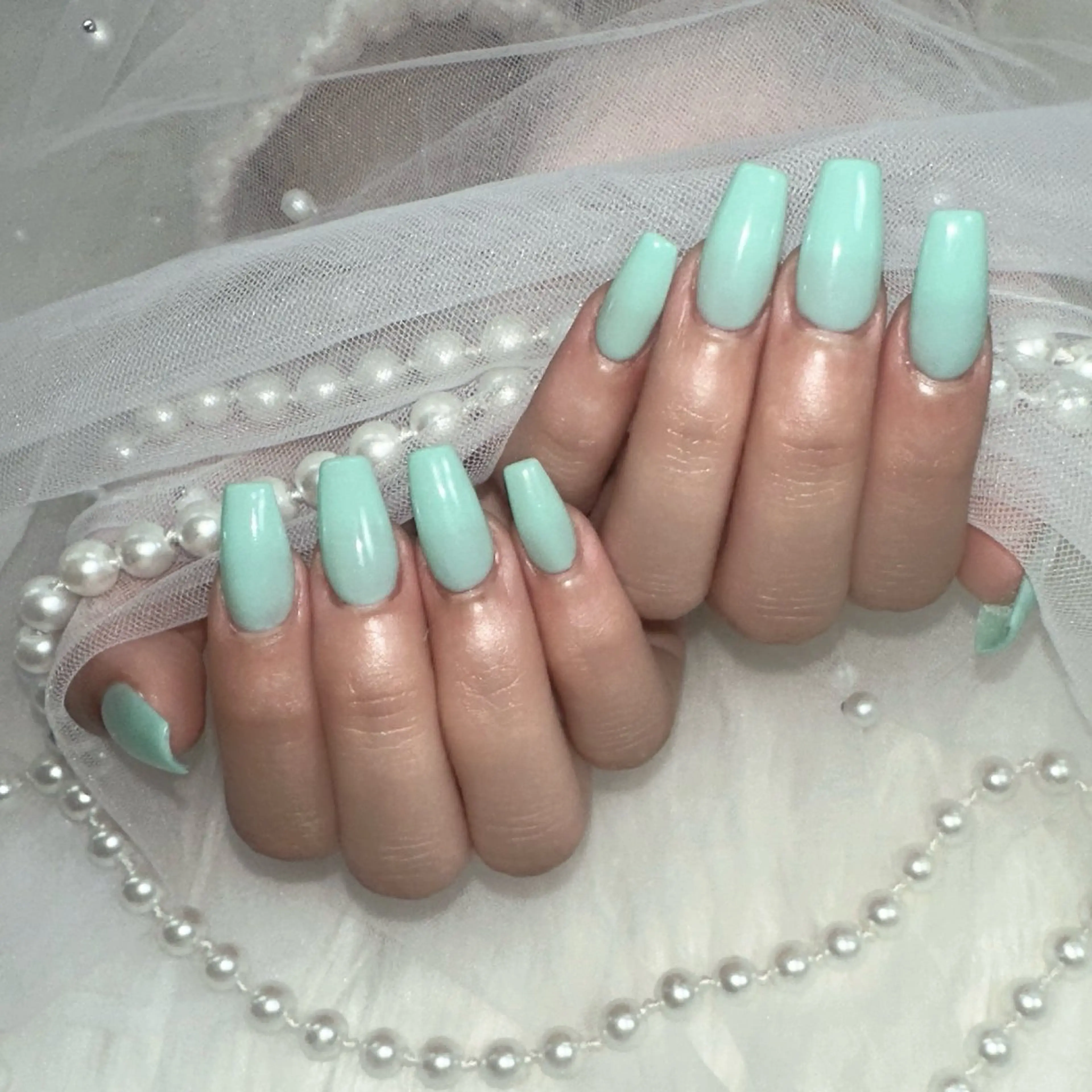 ネイル アートネイル ジェルネイル グラデーション キラキラネイル ラメ(グリッター) ハンドネイル Viola. 優花のネイルデザイン