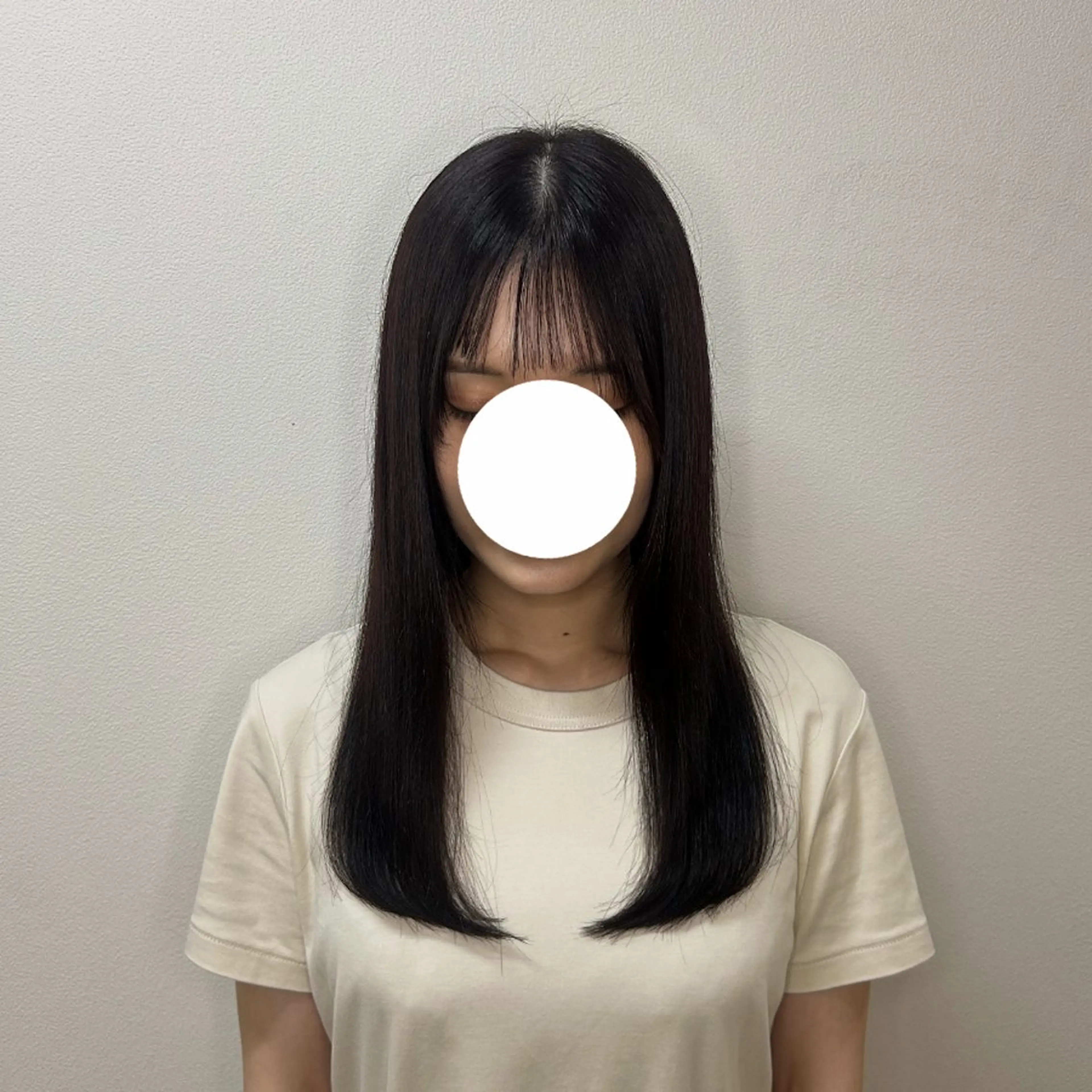 ロング レナークウィズ　北川 愛璃のヘアスタイル