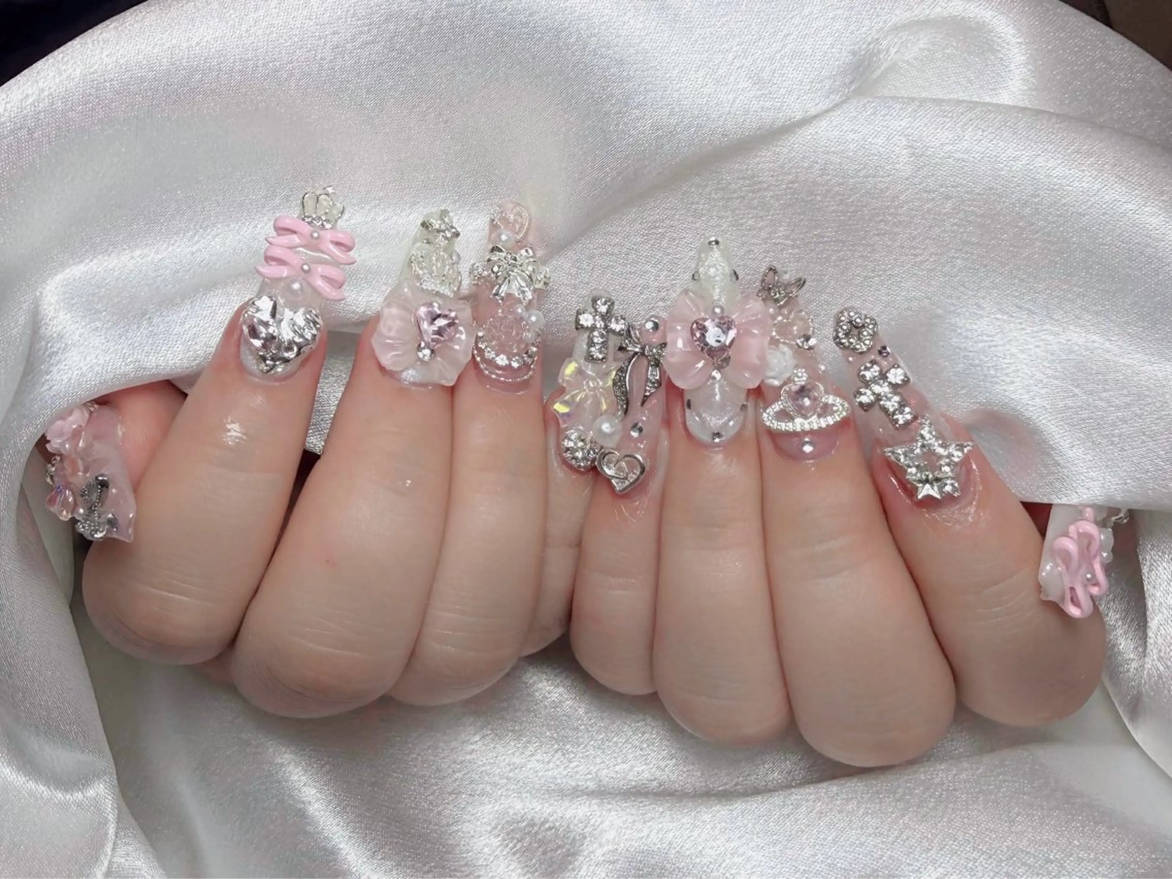 ネイル リサ ネイルサロンのネイルデザイン