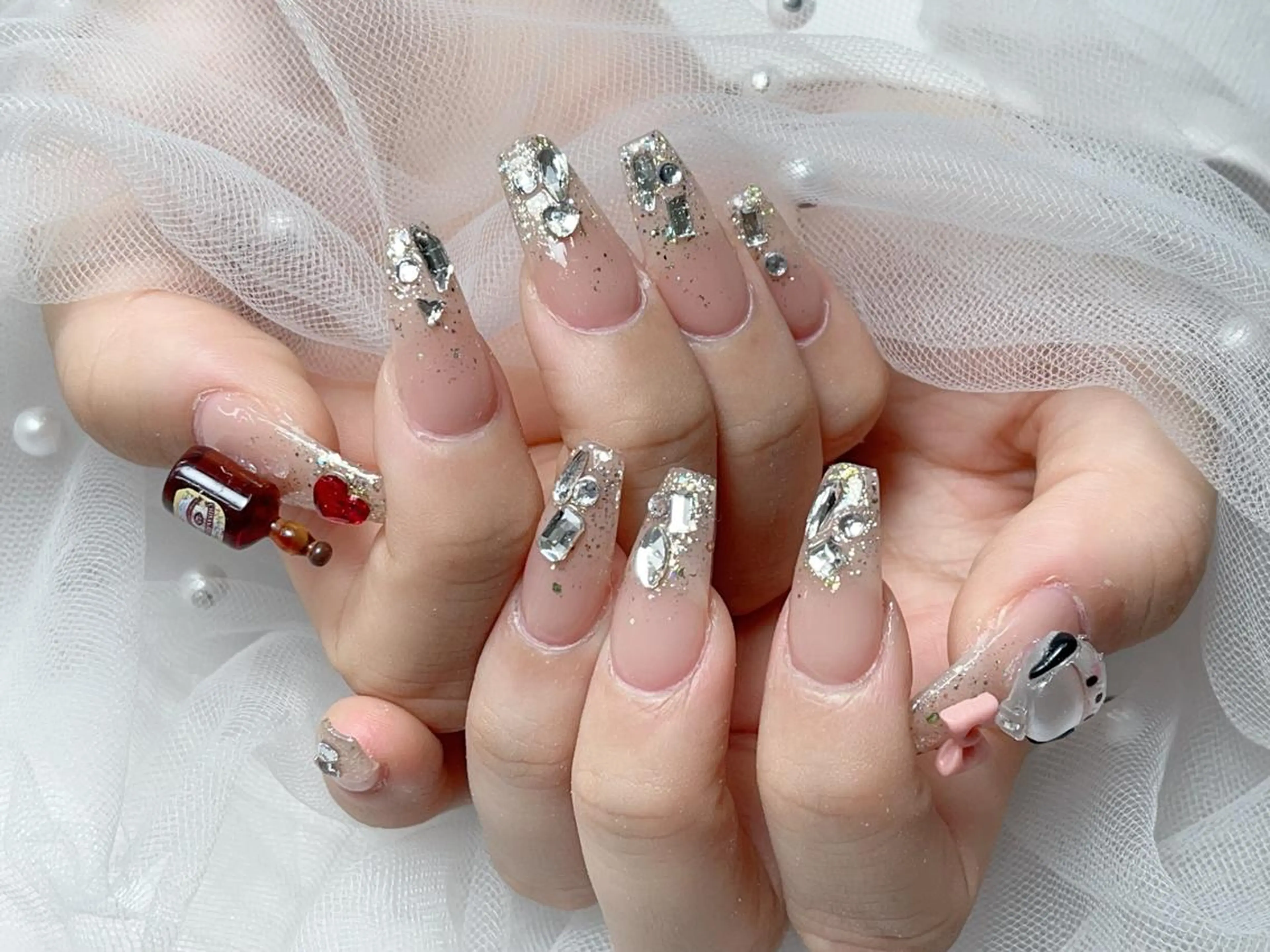 メンズ ネイル アートネイル フレンチネイル ジェルネイル キラキラネイル パラジェル Bloom kabukiのネイルデザイン