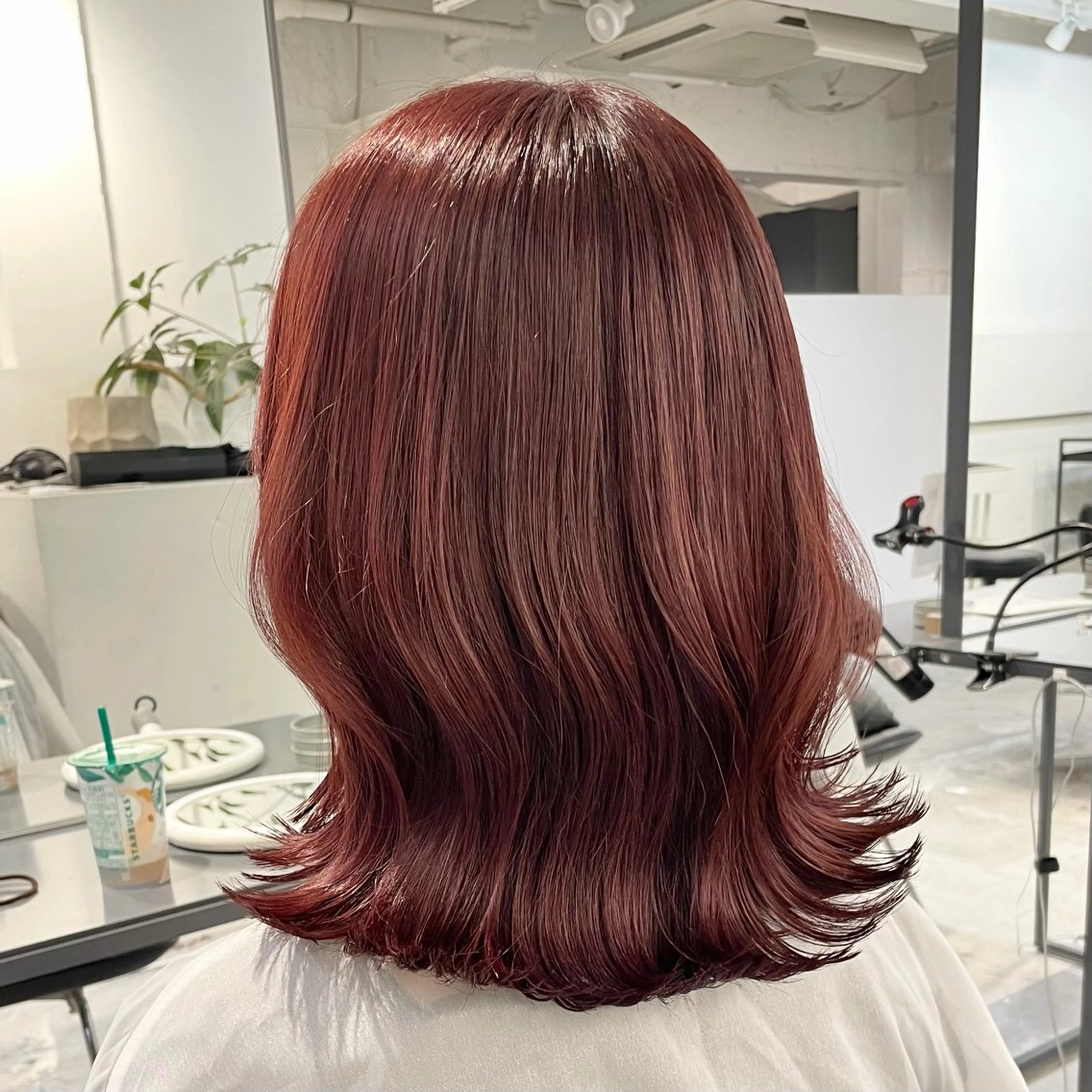 ミディアム カラー SAKI 新宿のヘアスタイル