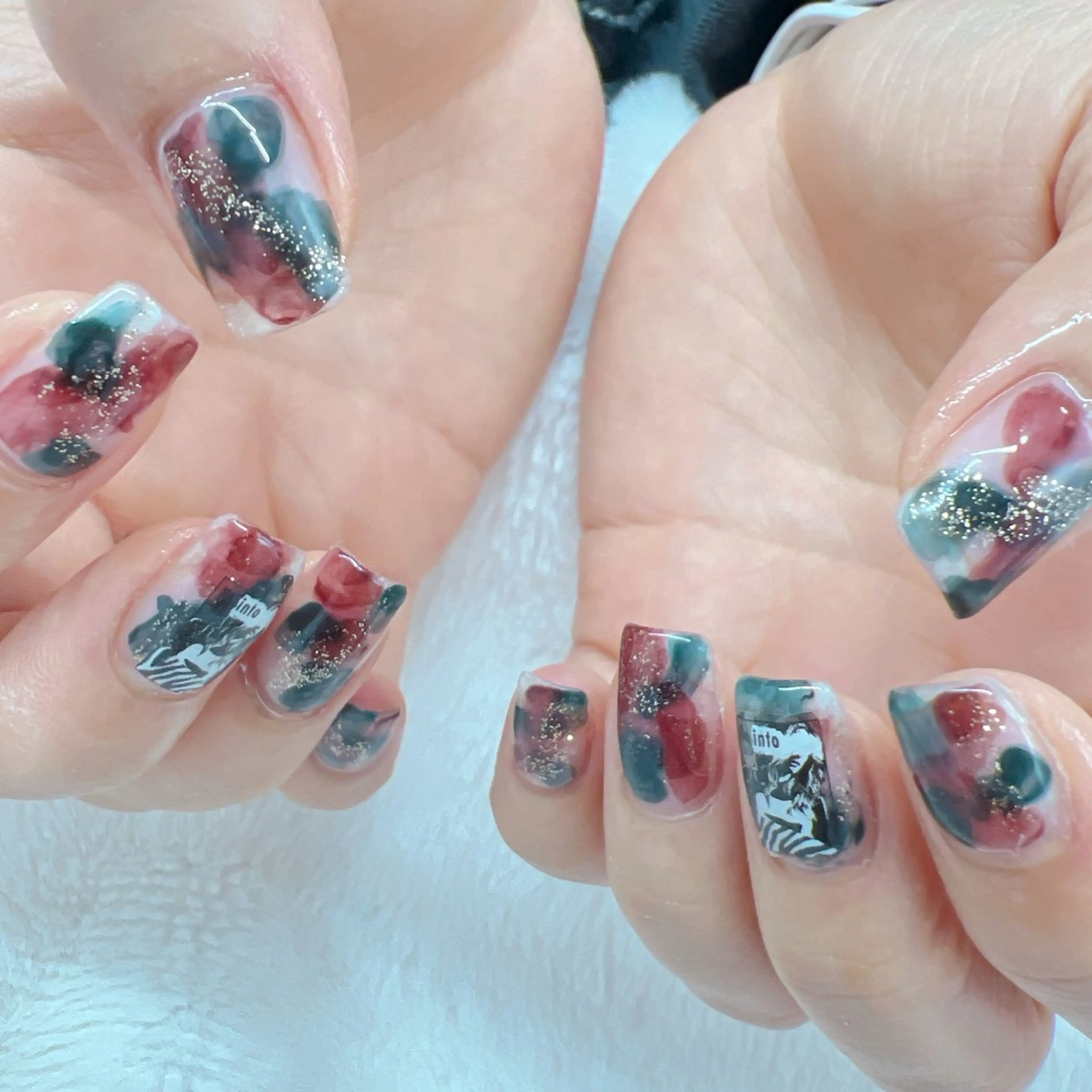 ネイル ハンドネイル Emi lyのネイルデザイン