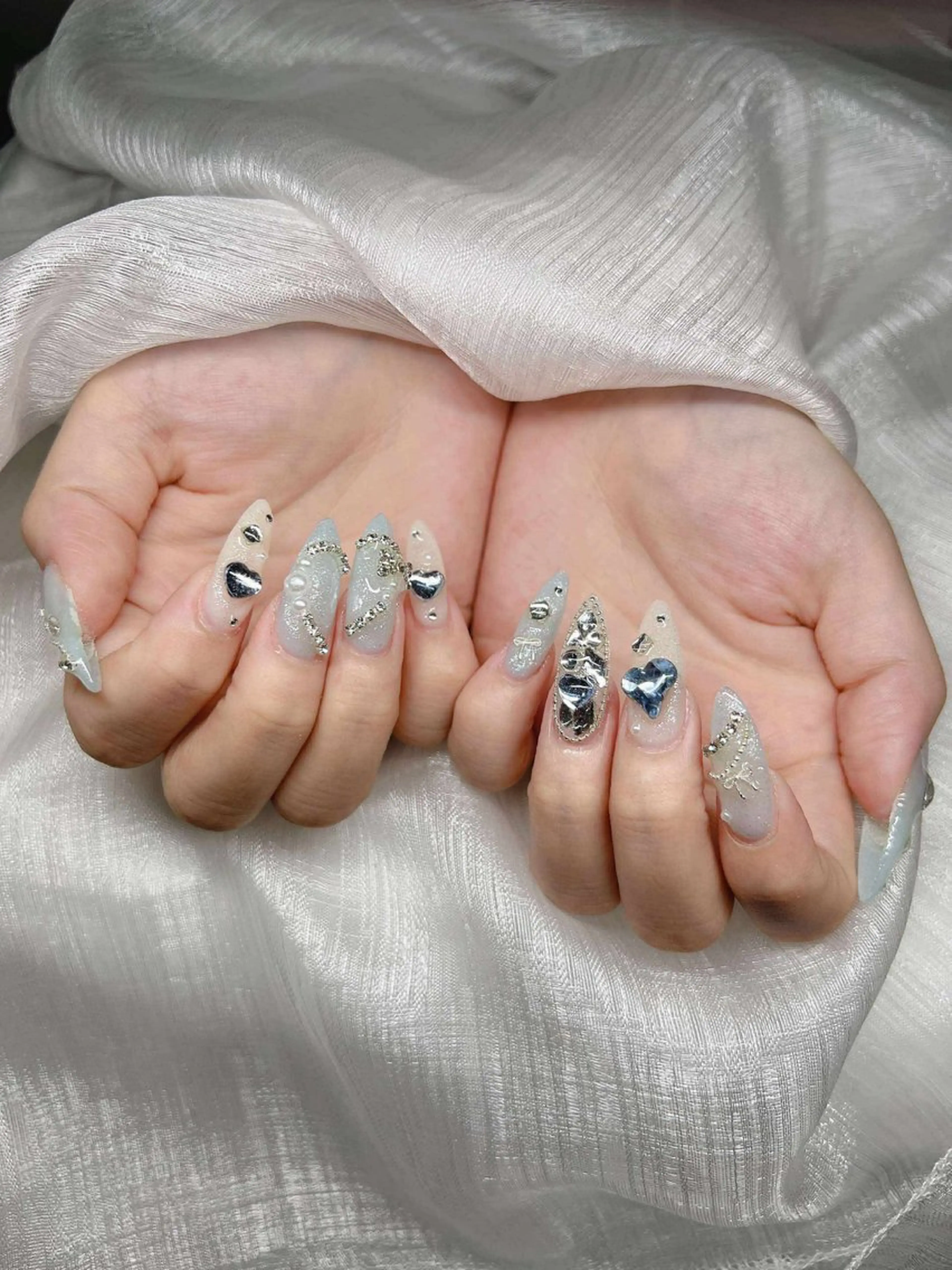 ネイル ハンドネイル Lee Nailsのネイルデザイン