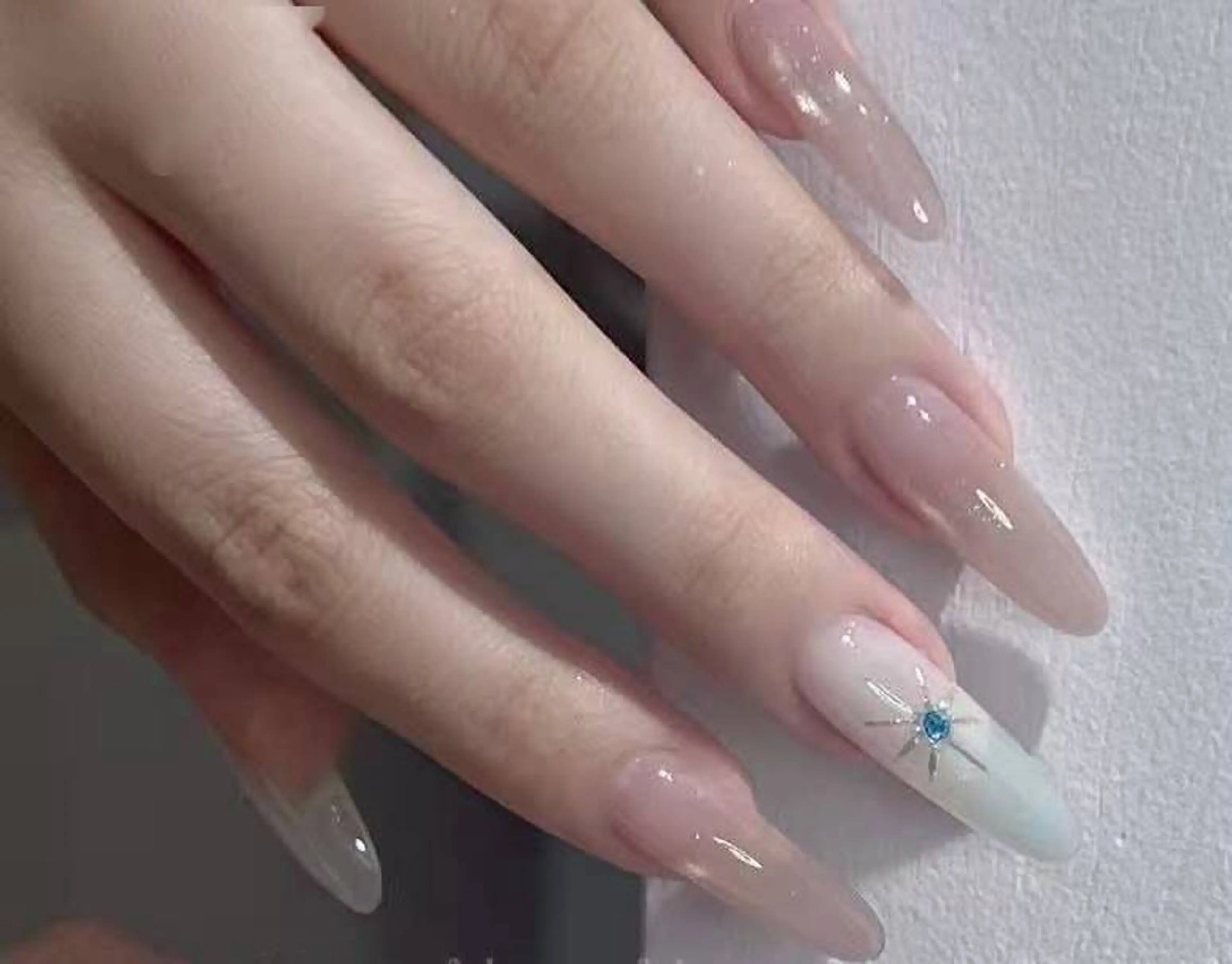 ネイル オーロラネイル フラワーネイル フットネイル フレンチネイル ジェルネイル ハンドネイル BabyYouMi ねねのネイルデザイン